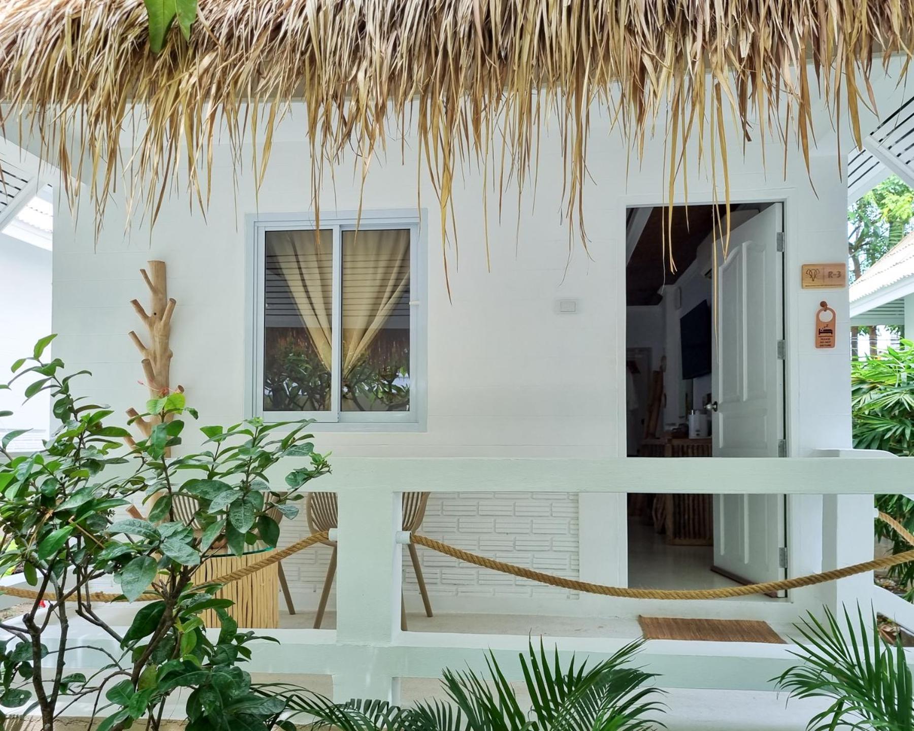 Elephant Club & Samui