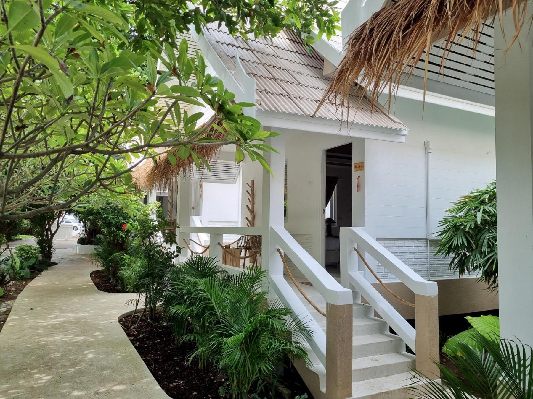 Elephant Club & Samui Resort 4*
