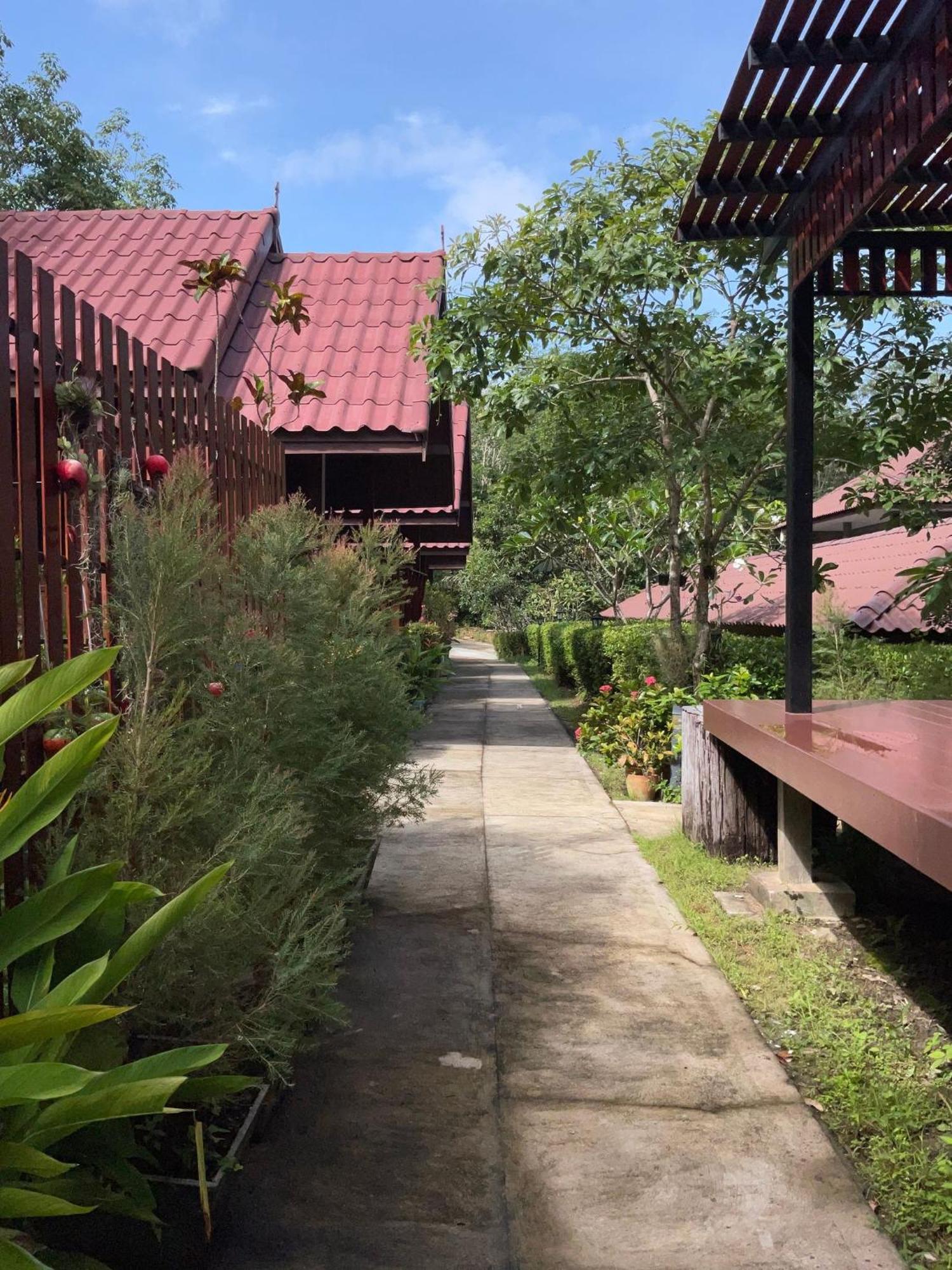 Siam Lanta - Sha Extra Resort