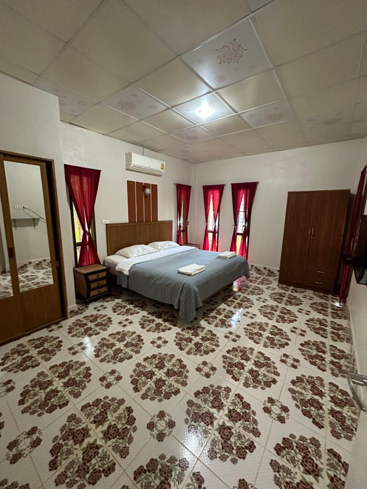 Fine Times Hotel
