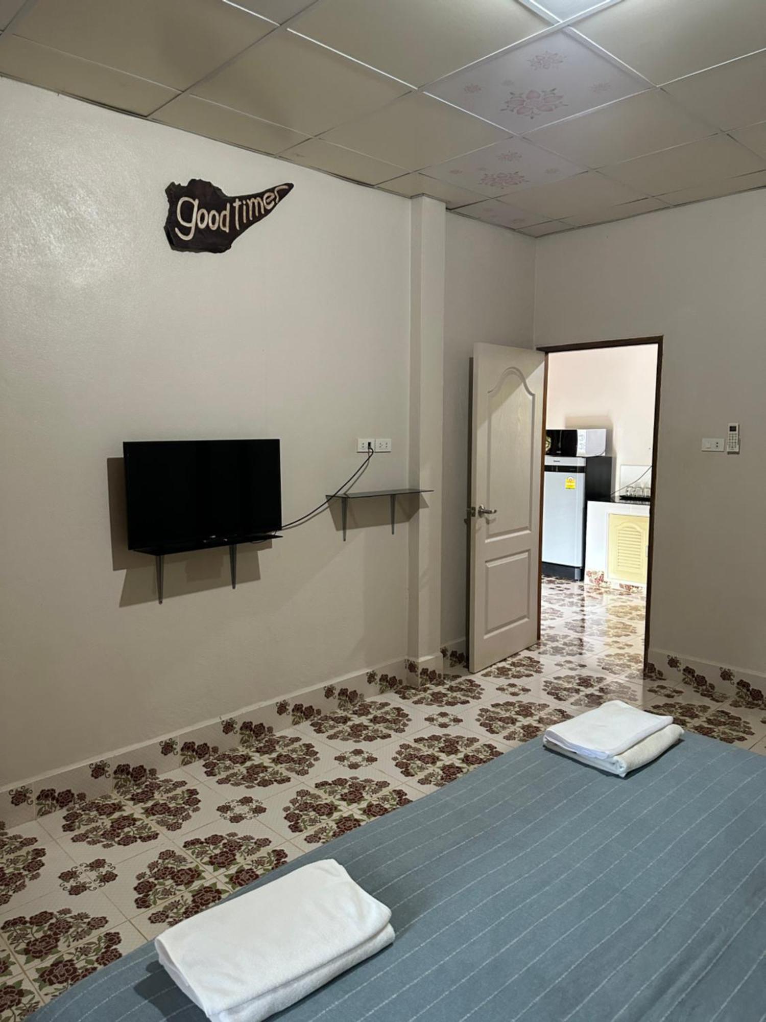 Fine Times Hotel