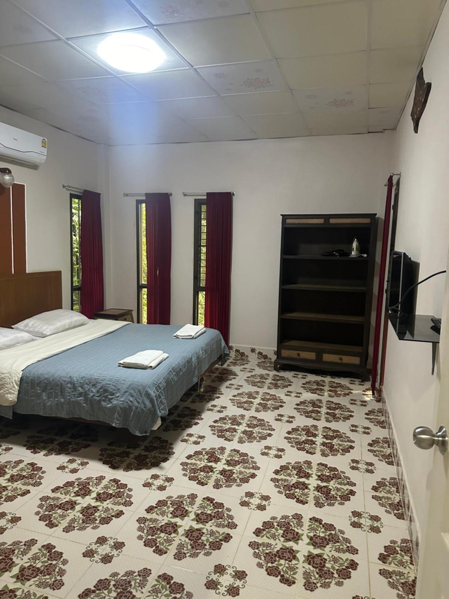 Fine Times Hotel