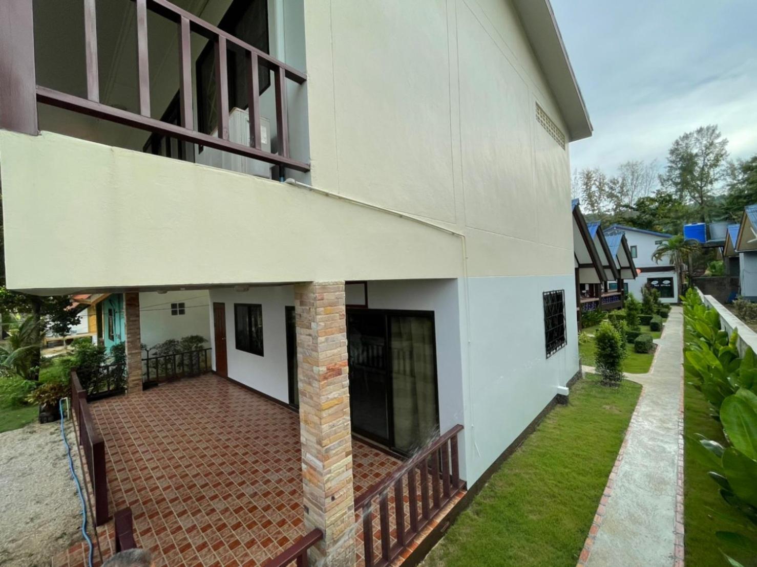 Lanta Arrow House