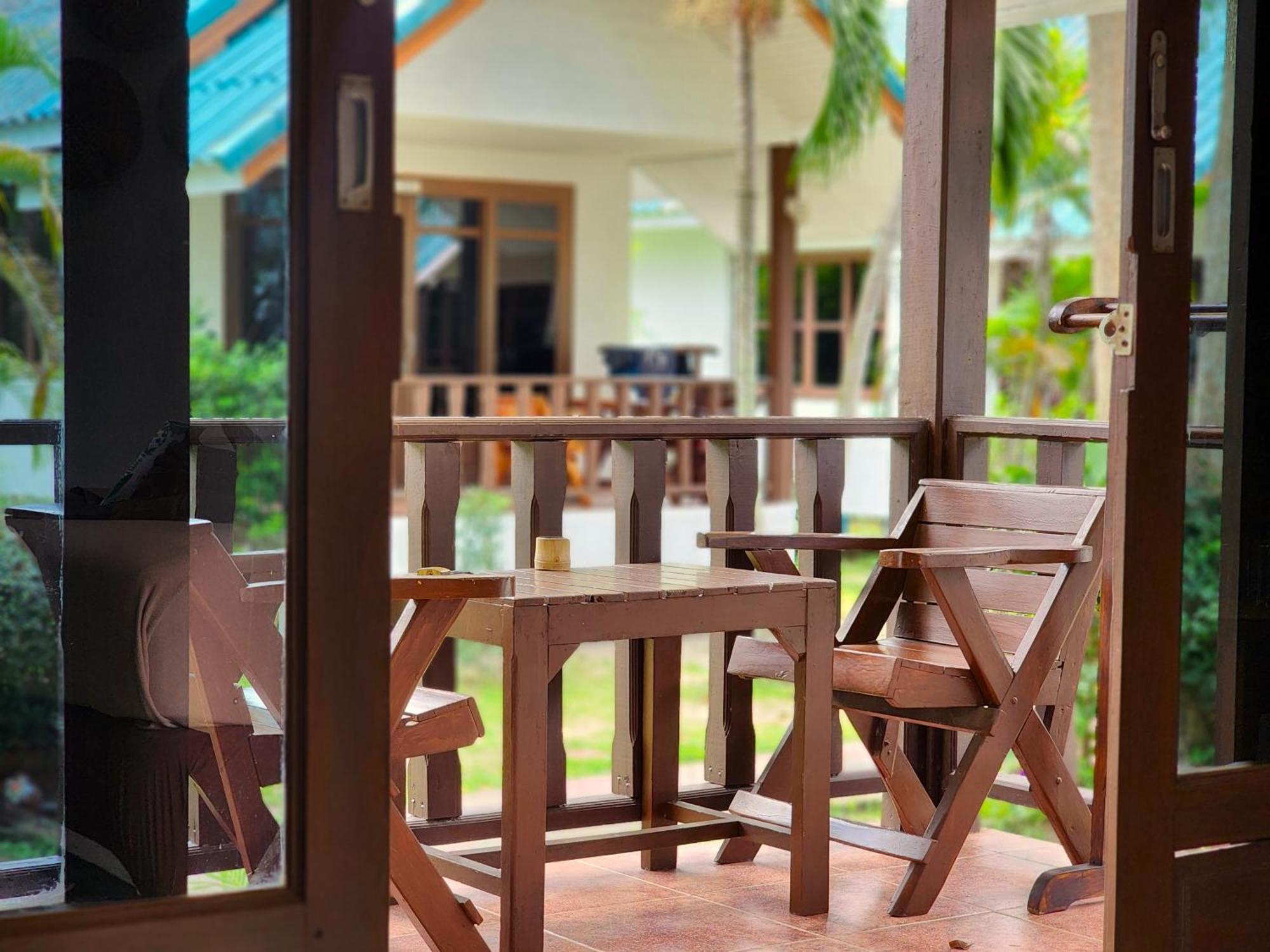 Tiki Beach Koh Phangan Beach Restaurant Bar And Coworking (Adults Only) Hotel
