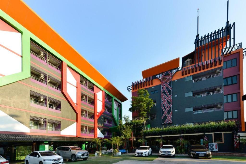 The Breton Hotel Media Hotel Bangkok