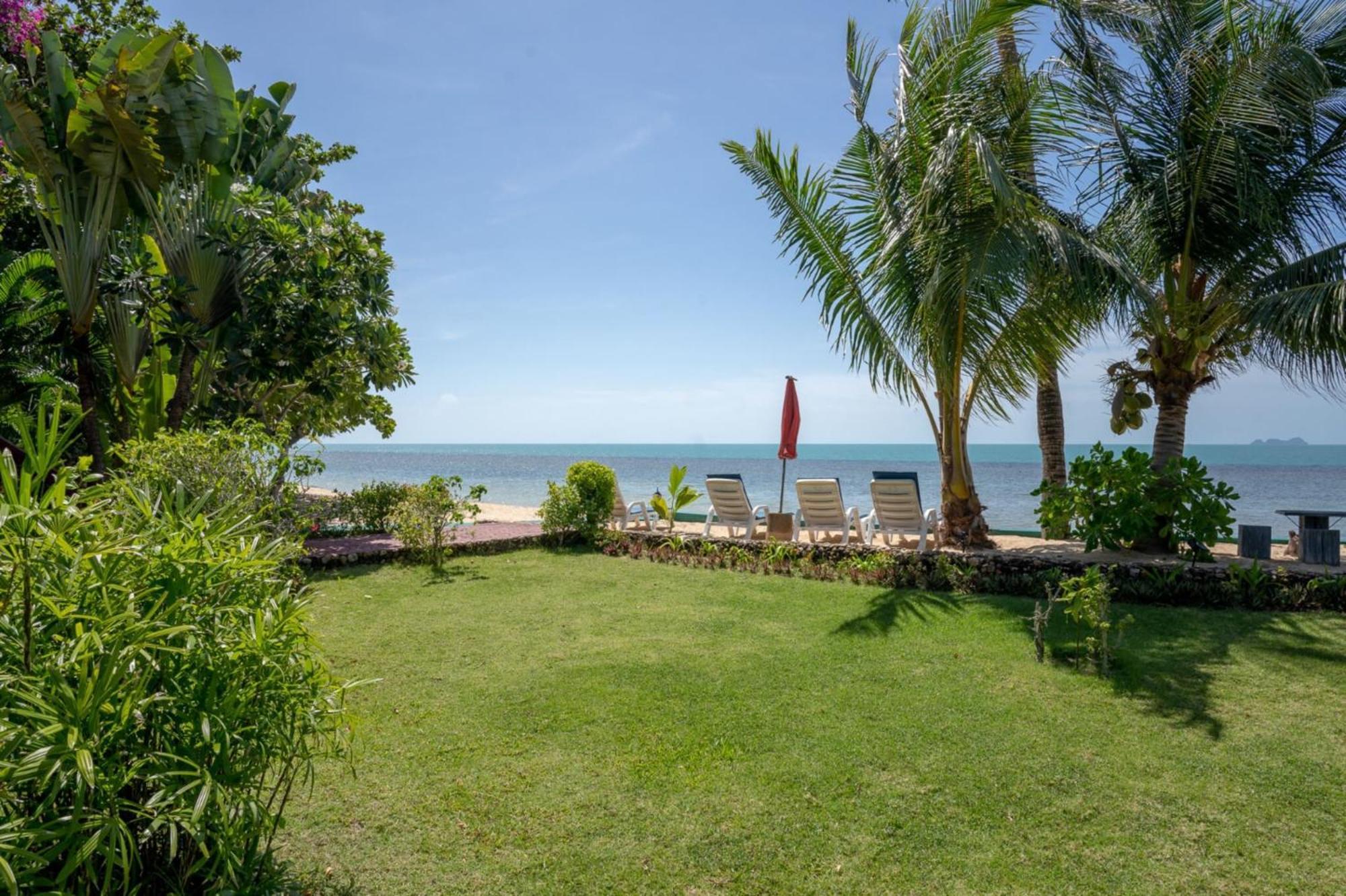 Villa Beachfront Villa, Bang Po