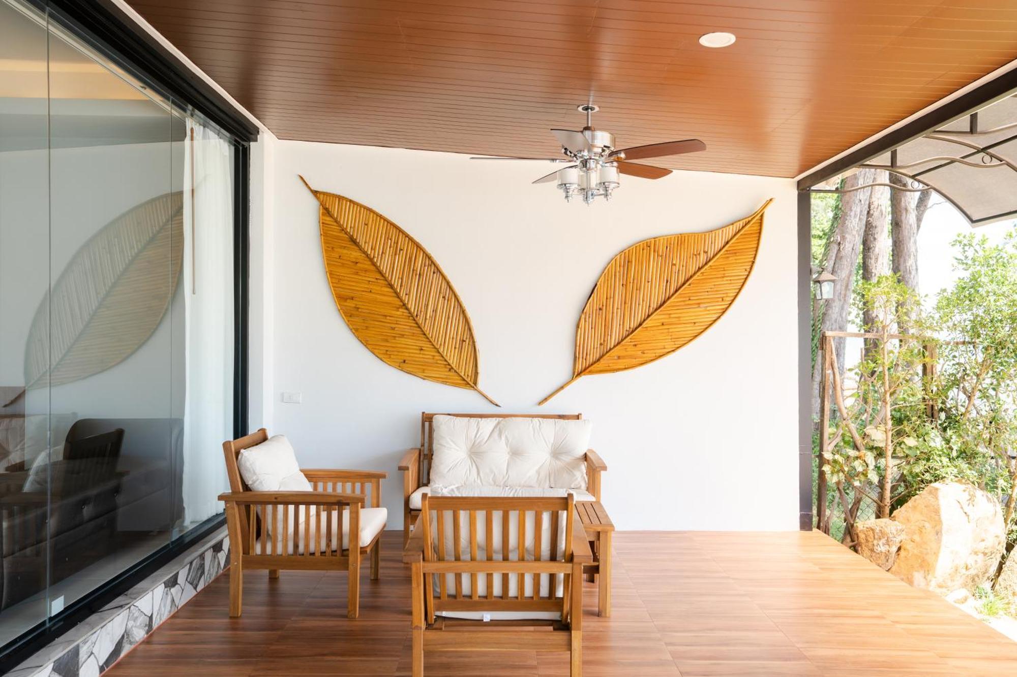 Beachhouse Pool