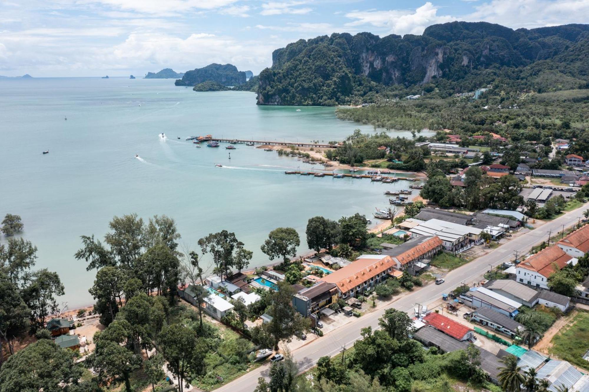 Villa Beachhouse Pool Krabi