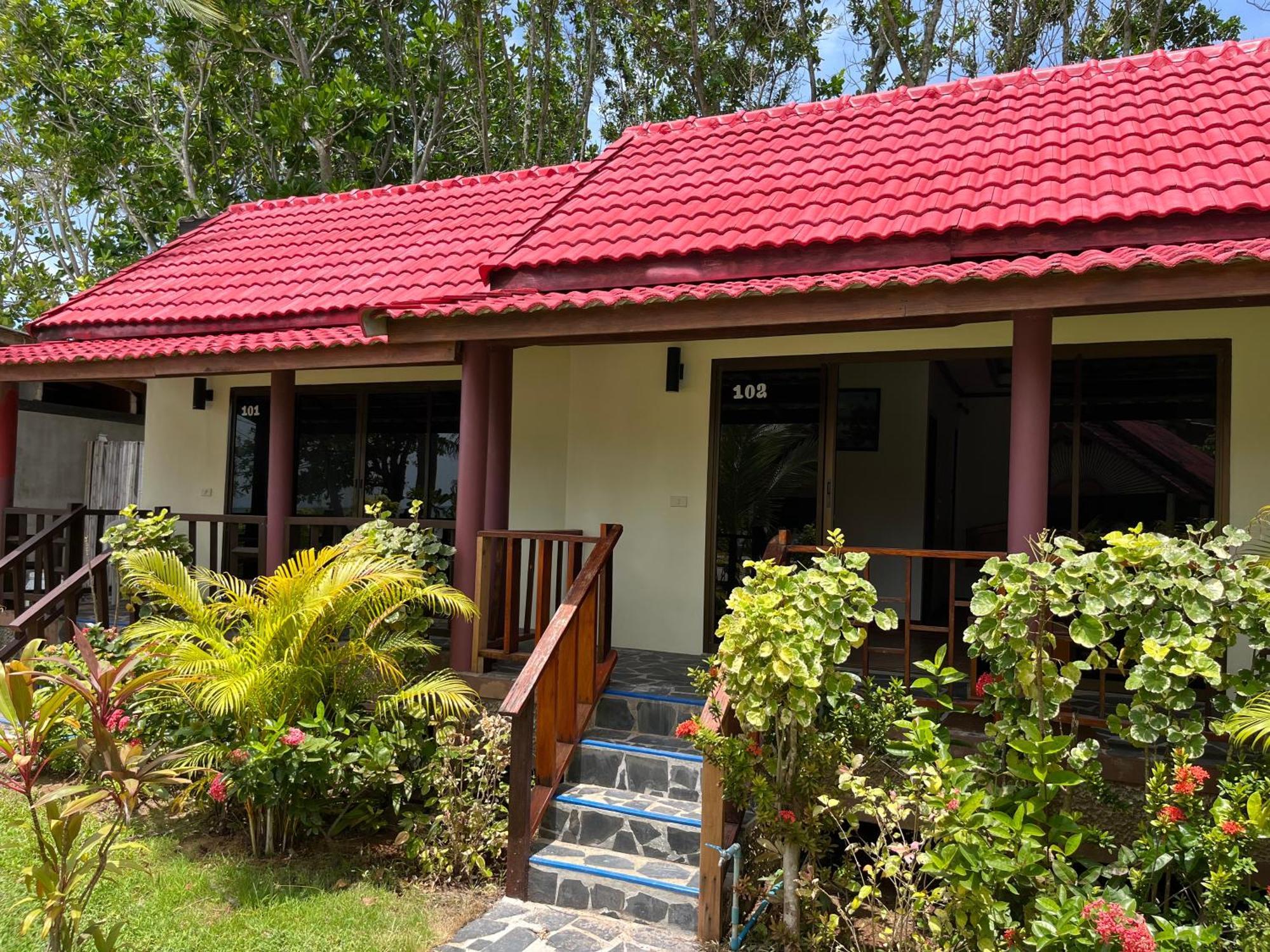 Noble House Resort Koh Lanta
