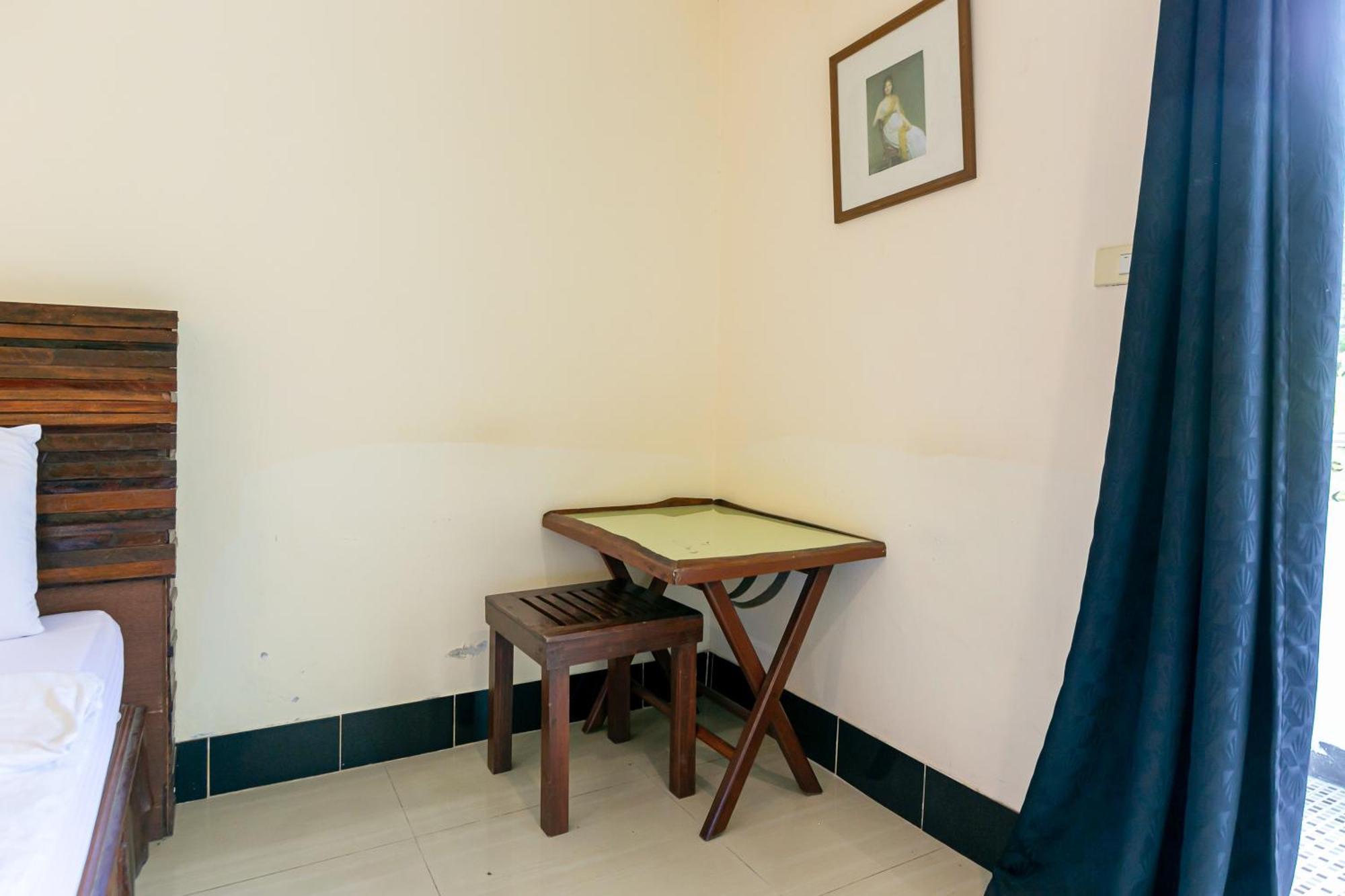 Deeden Hotel