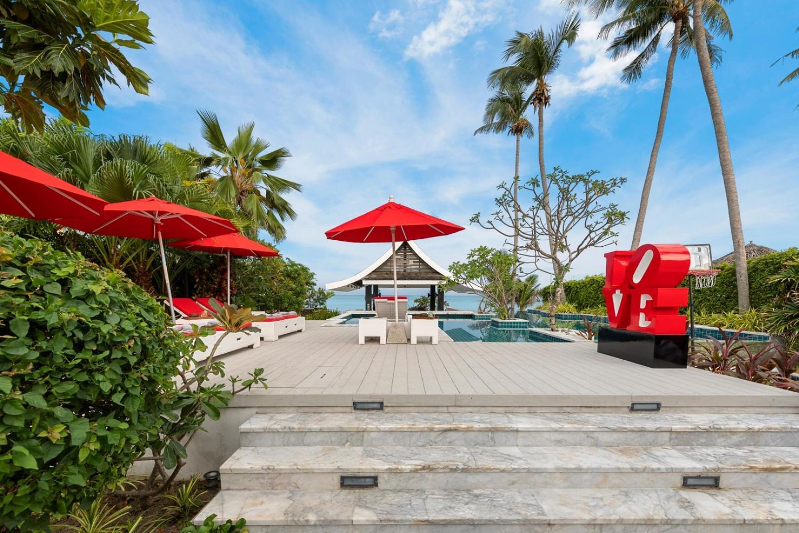 Villa Beachfront Baan Paradise *