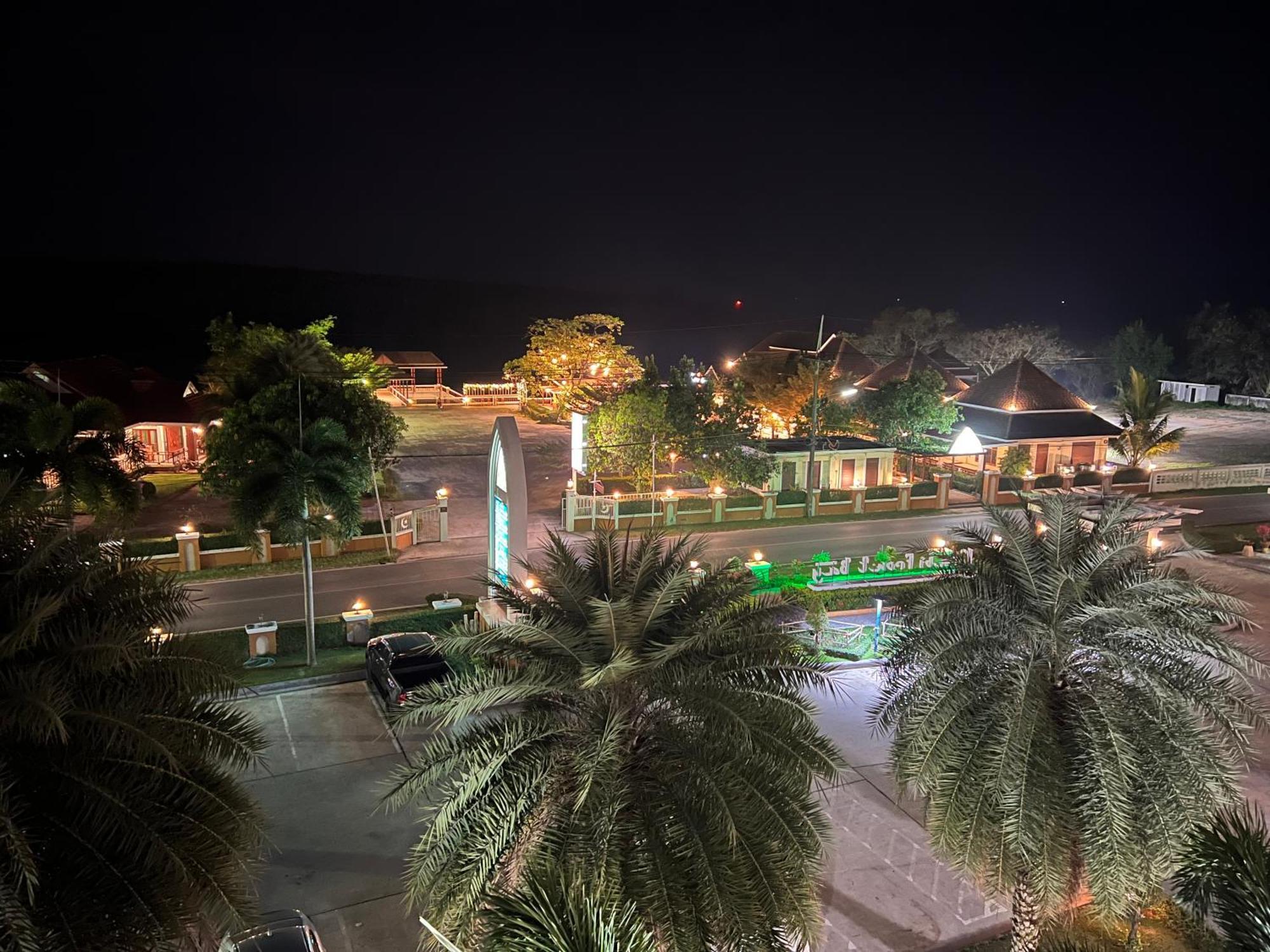 Resort Front Bay 4*
