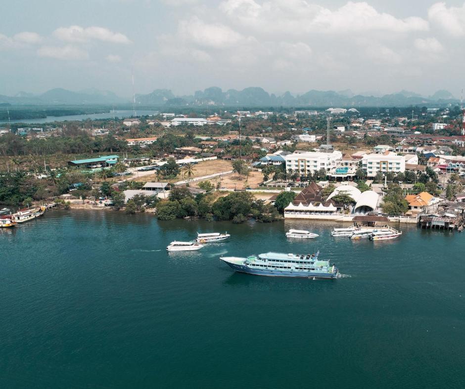 Front Bay 4* Krabi