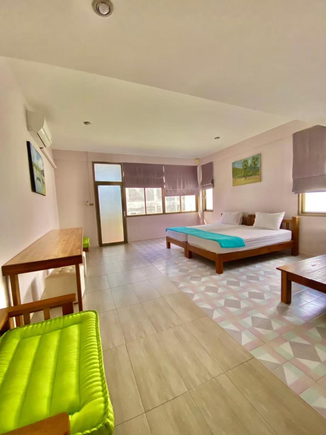 No7 2* Krabi