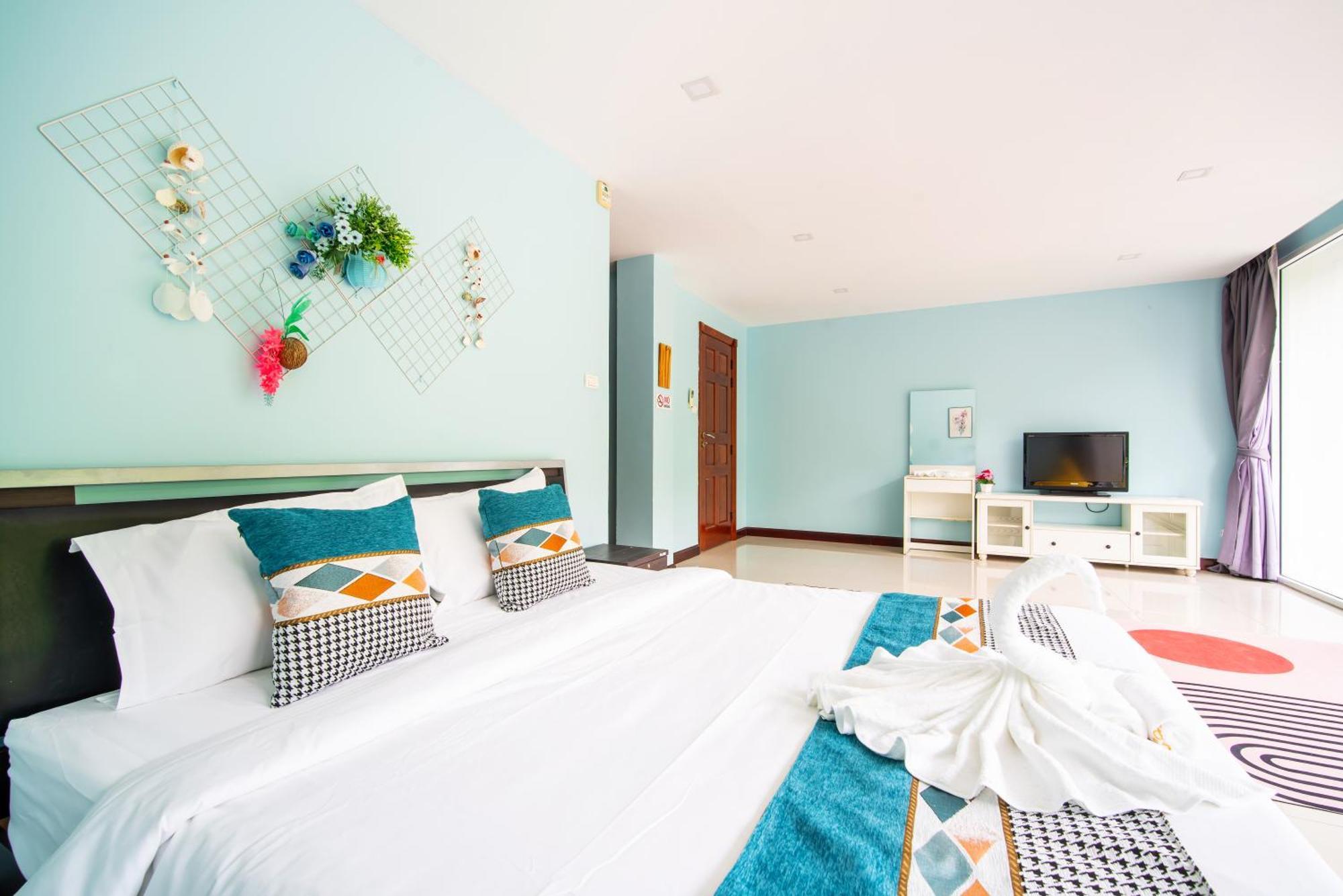 Villa: Oceanview Pool With Thai Hospitality Villa Patong