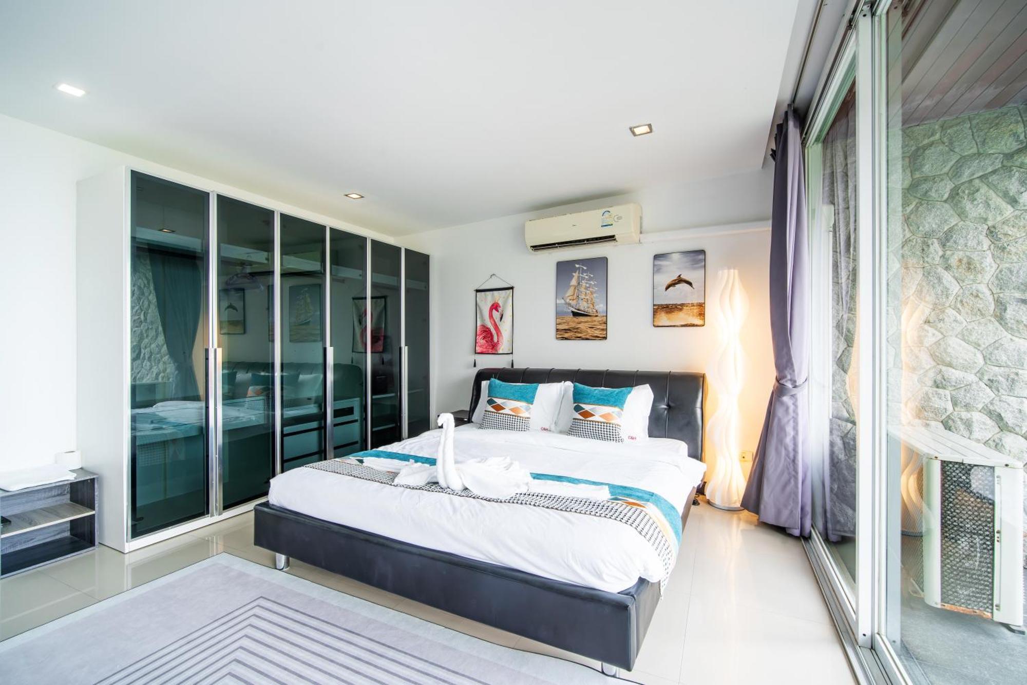 Villa: Oceanview Pool With Thai Hospitality Villa