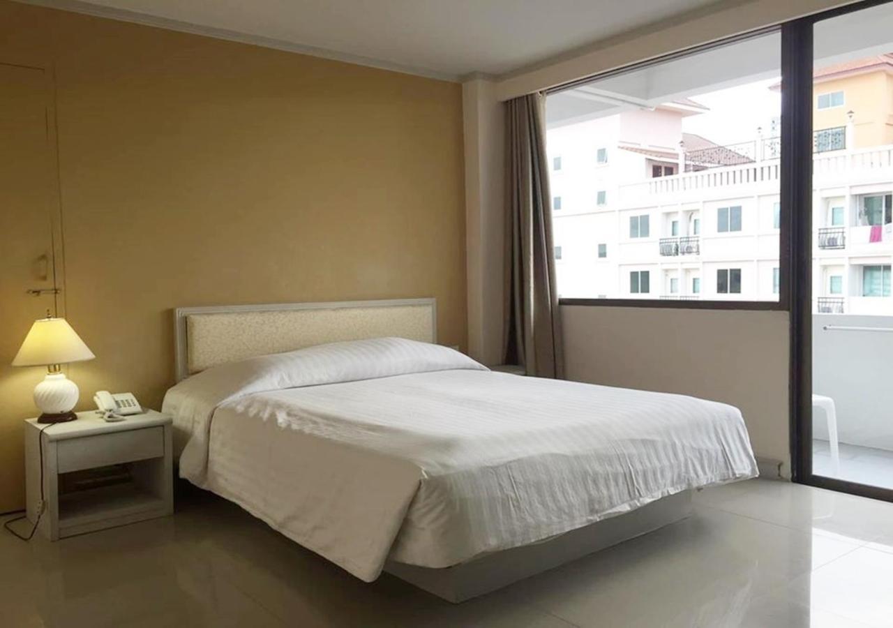 Jomtien Longstay Hotel 3*