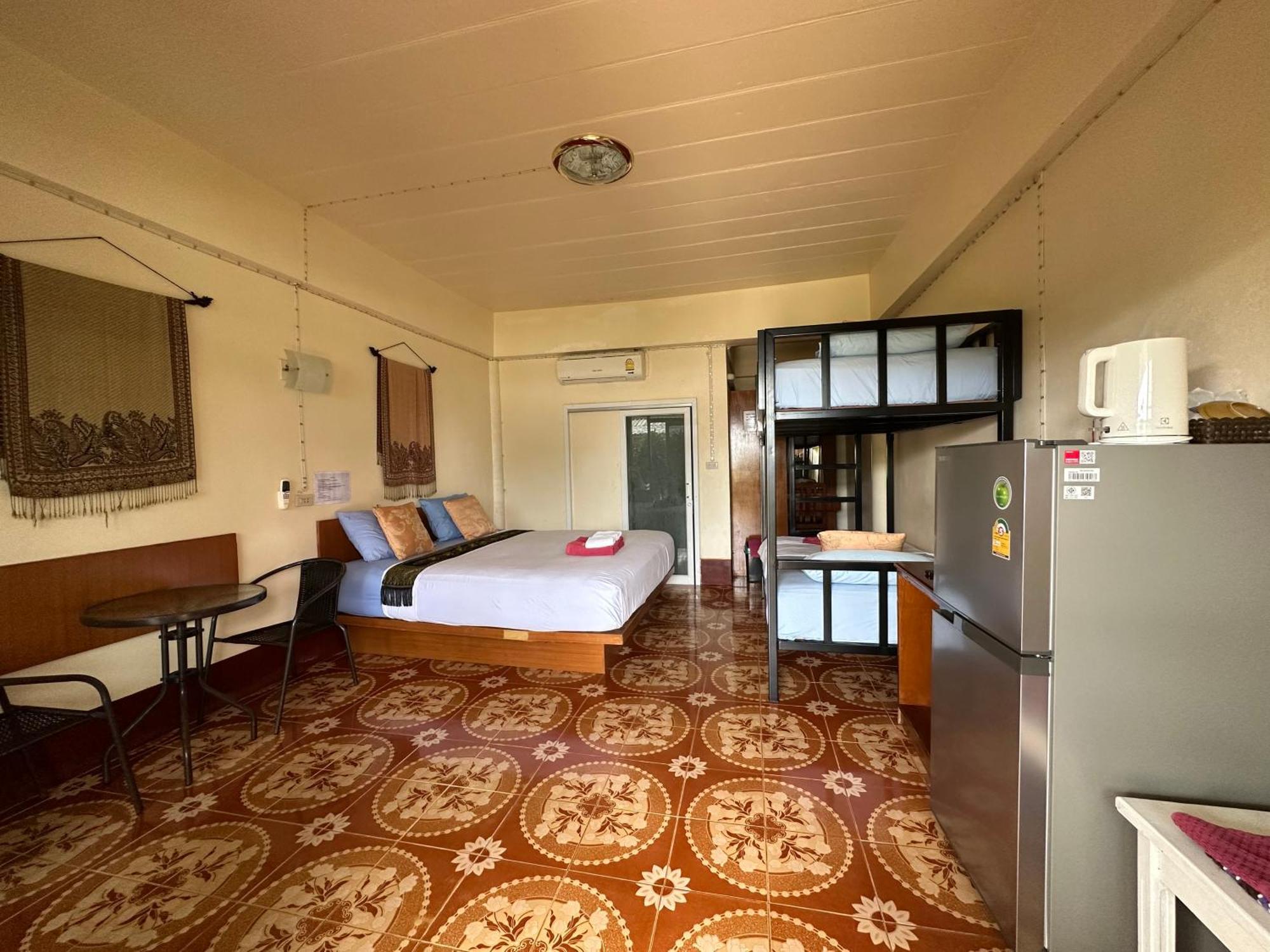 Lanta Garden Guest house
