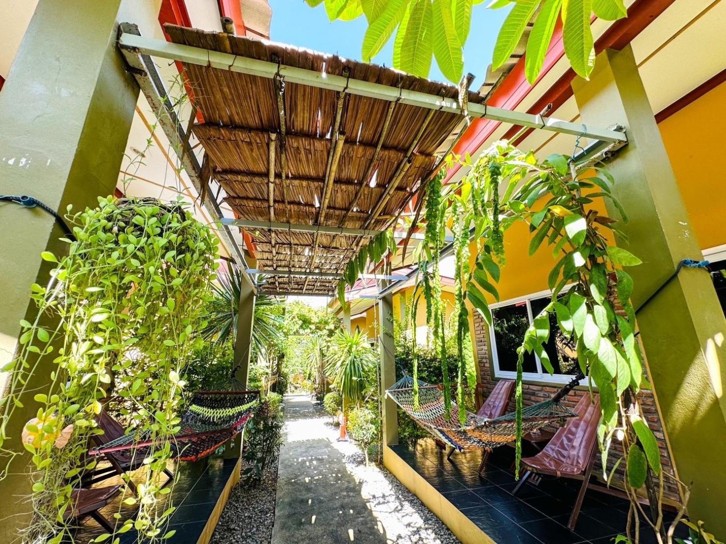 Lanta Baan Nok Guest house 2*