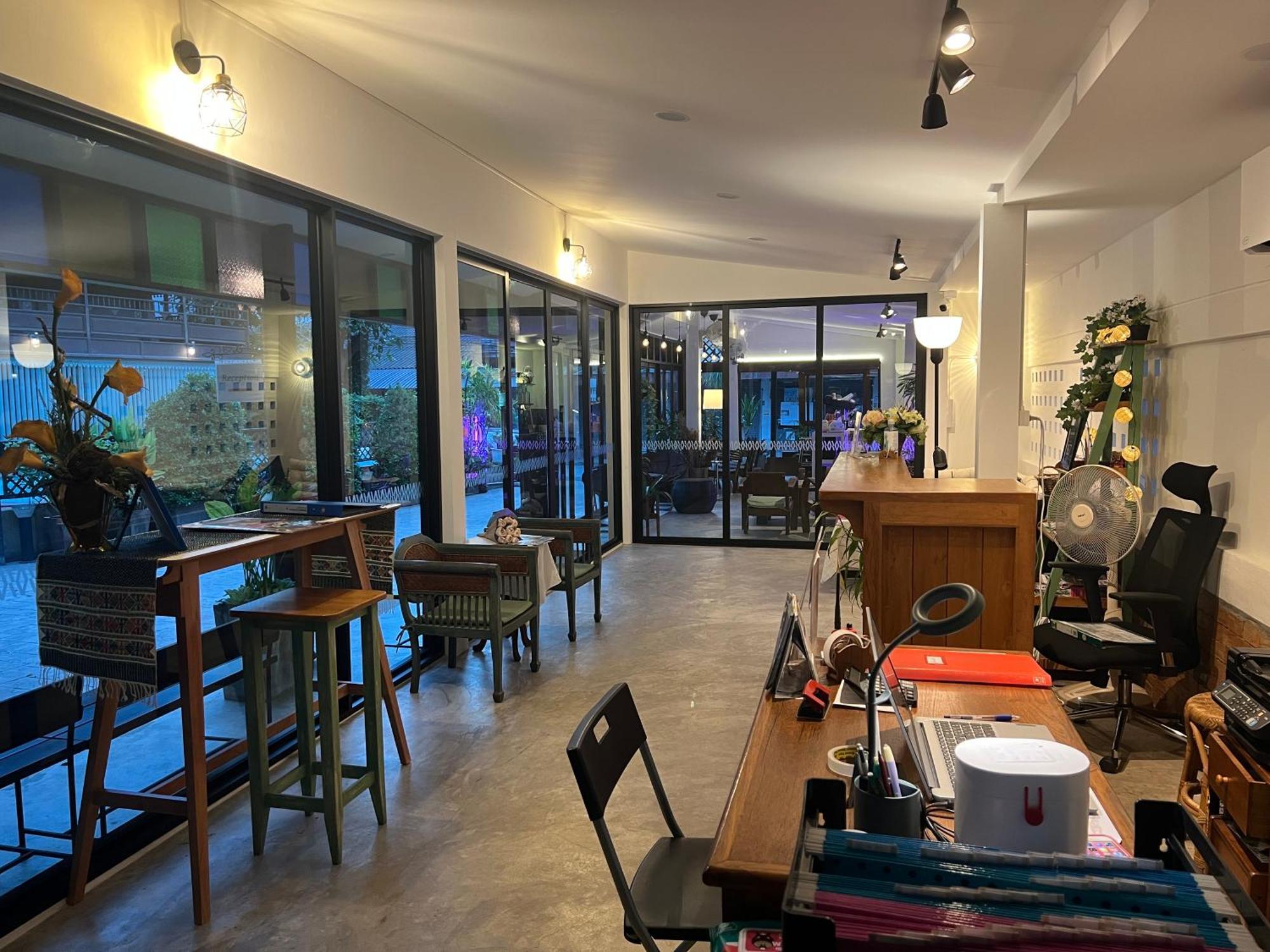 Pha Thai House