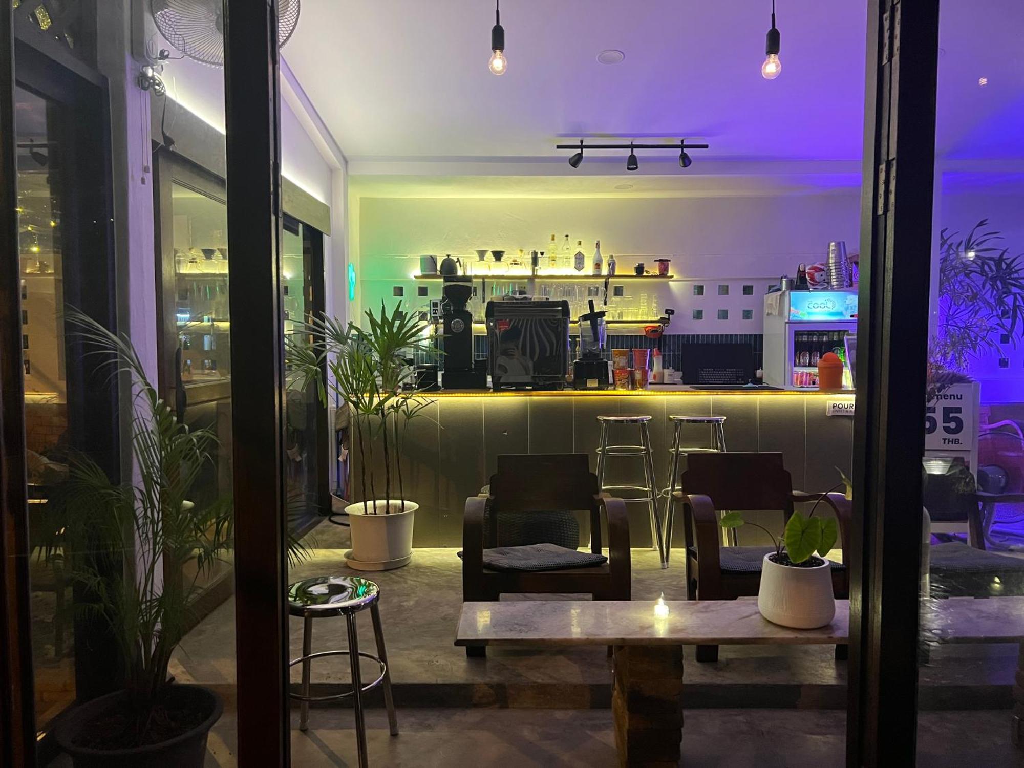 Pha Thai House Hotel