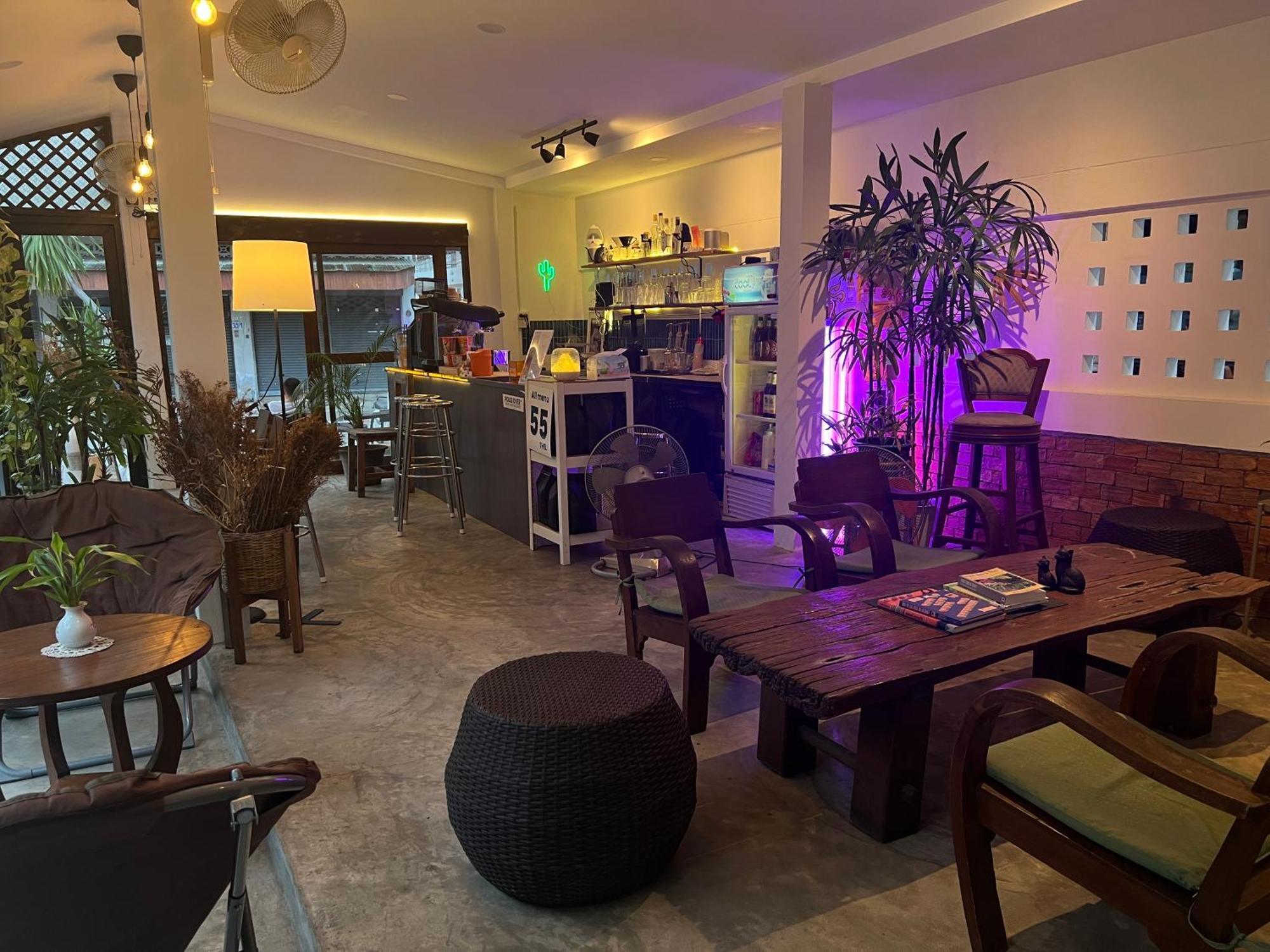 Hotel Pha Thai House