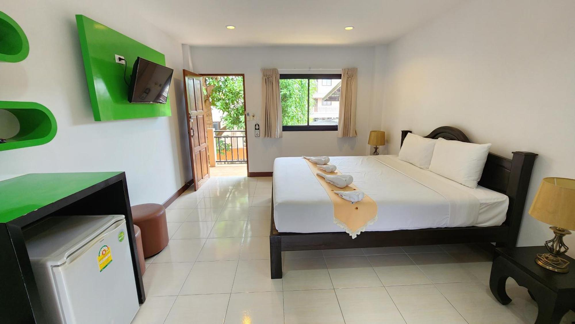 Hotel Panupong 3*
