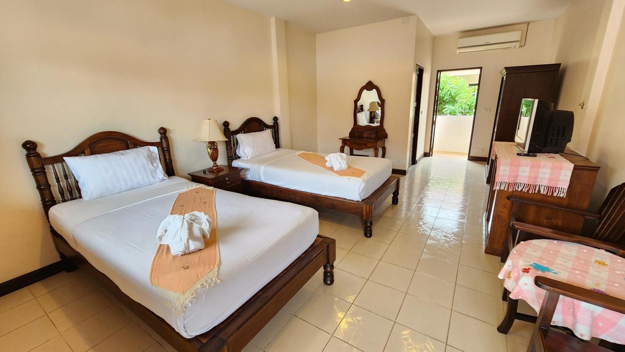 Hotel Panupong