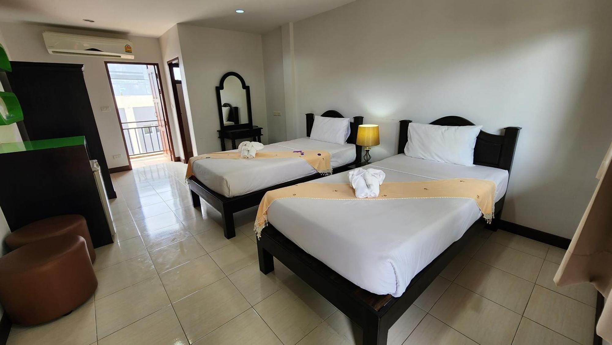 Panupong Hotel