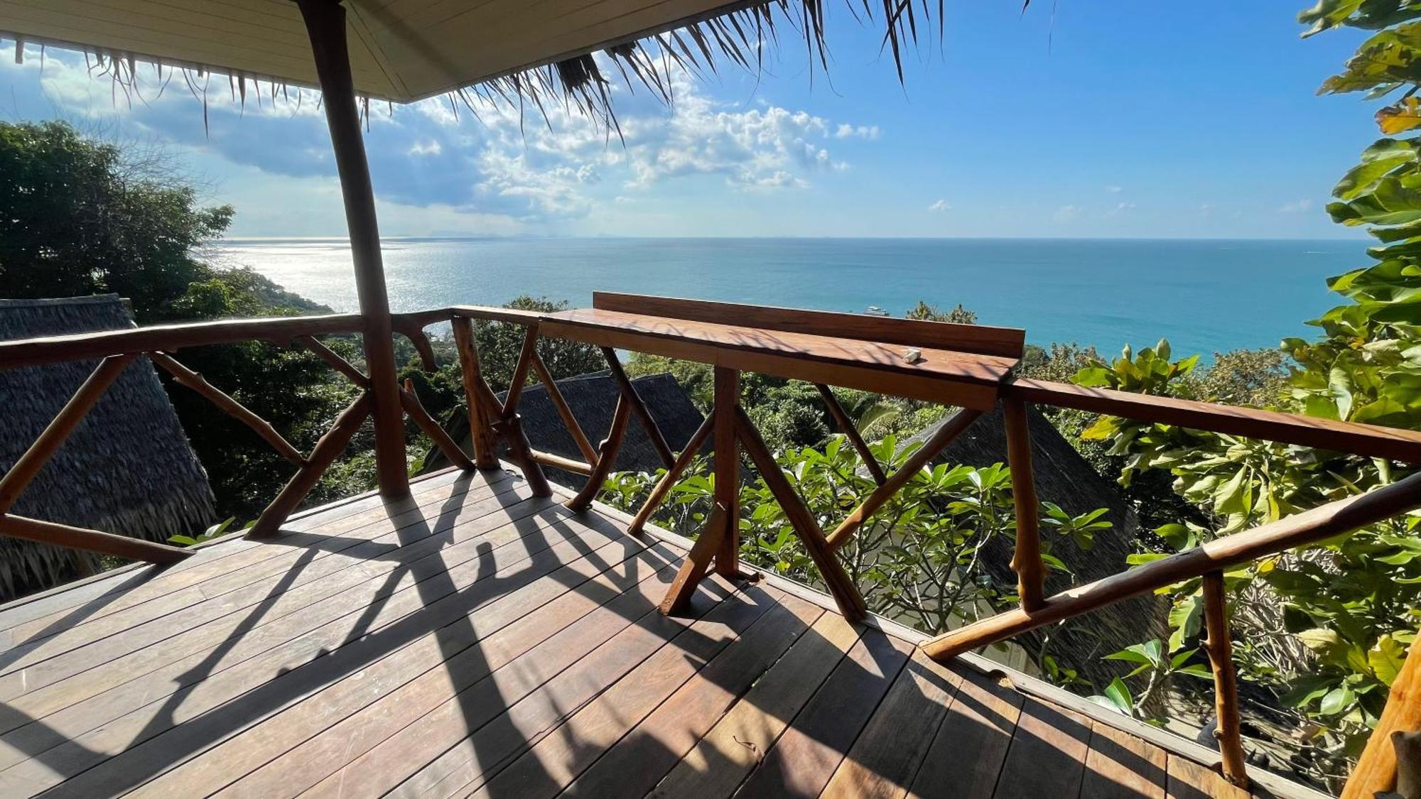 Tantawan Sea View 山海居 Pensão Praia de Salad