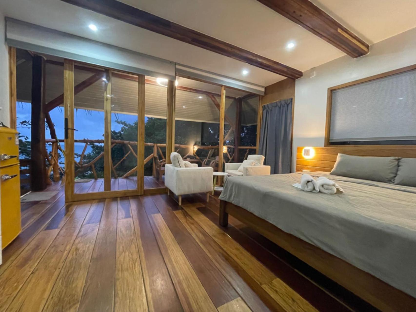 Tantawan Sea View 山海居 Pensão Praia de Salad