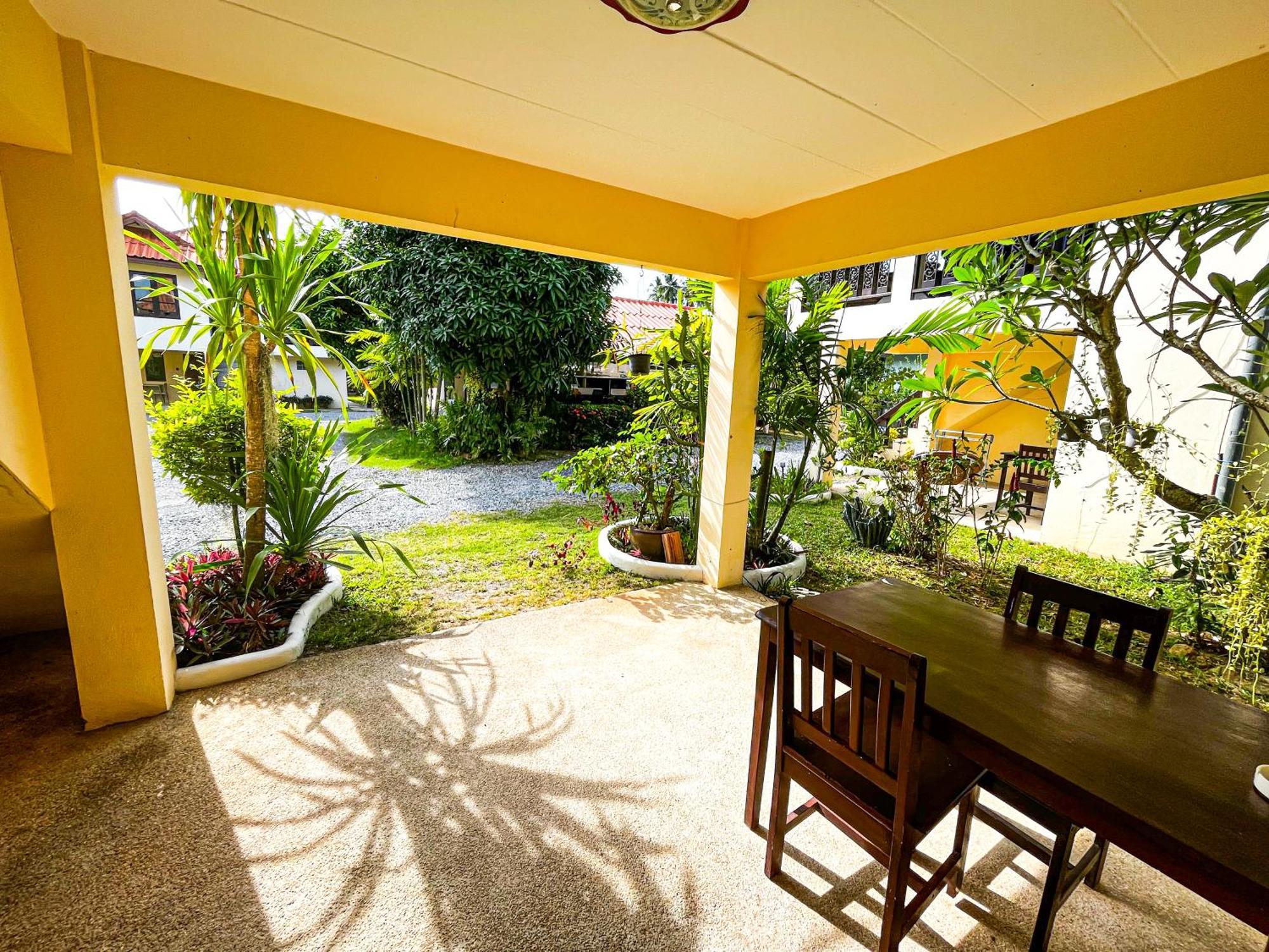 Amy Village Garden 3*