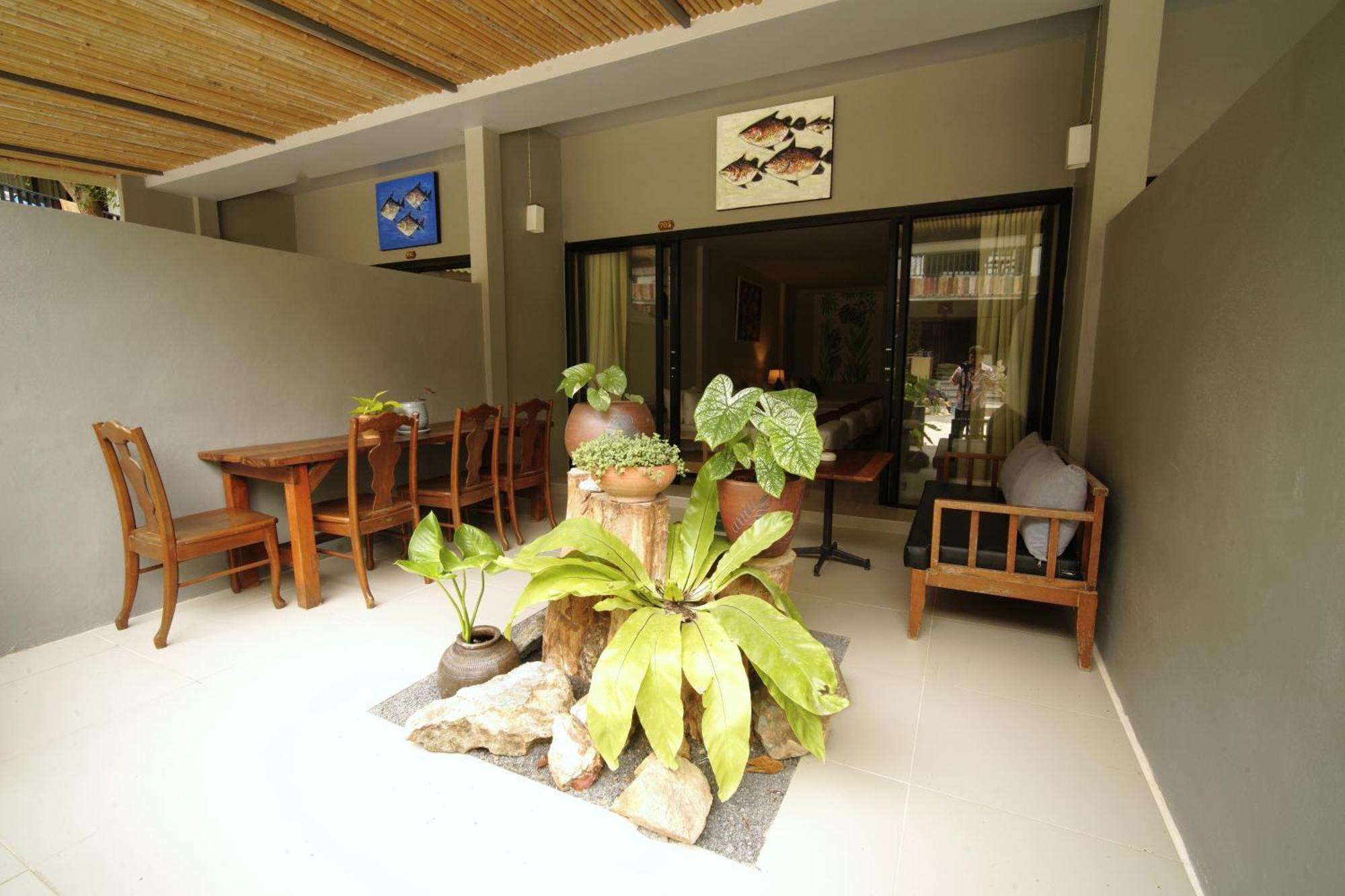 Resort Cha-cha Salad Koh Phangan Salad Beach