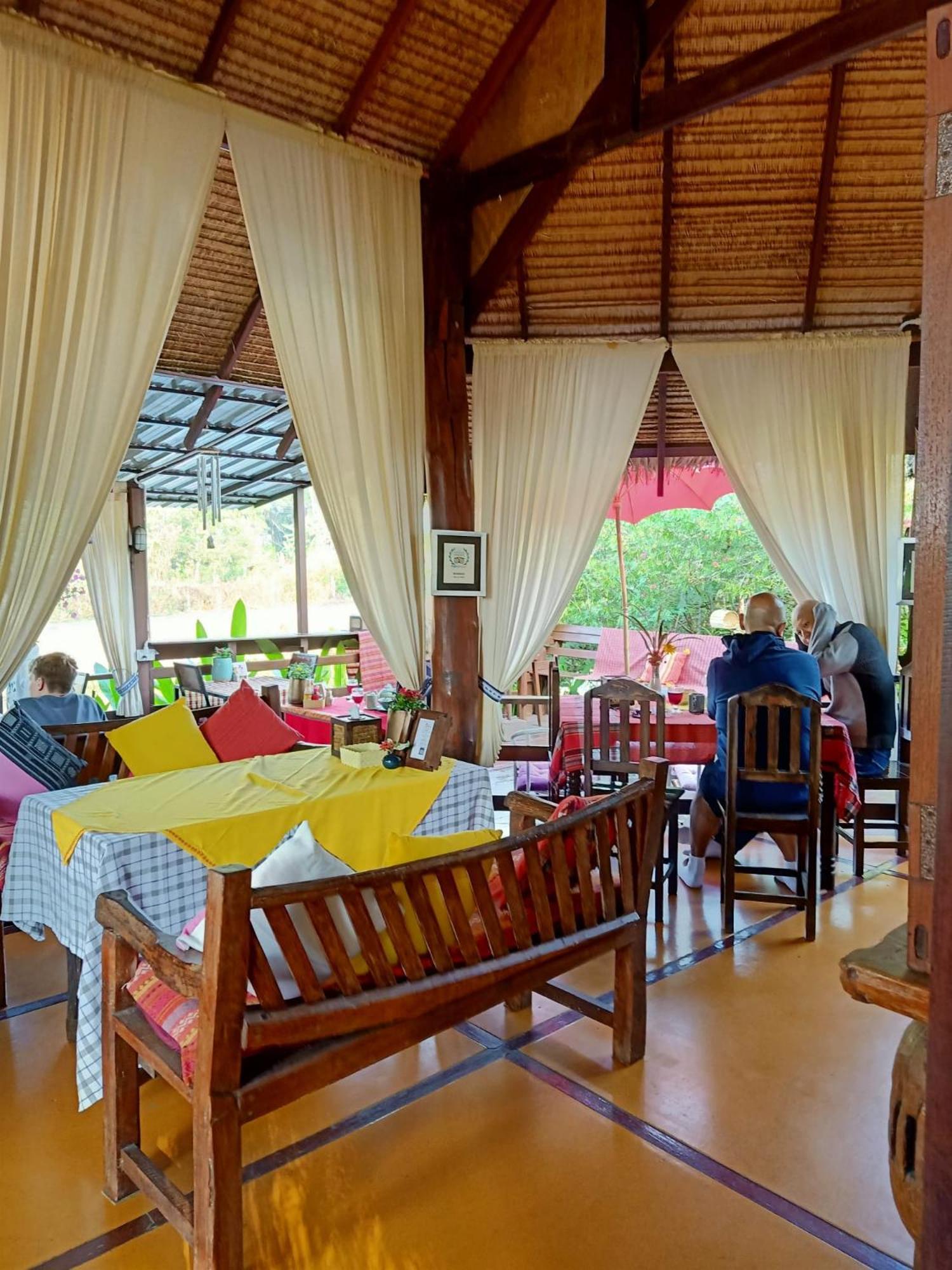 Pura Vida Resort 3*