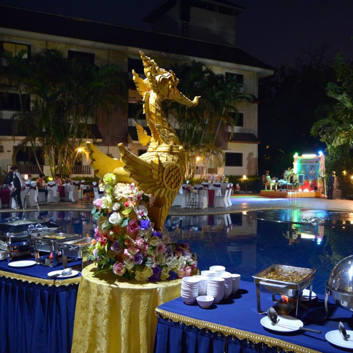 Hotel Luckswan - Sha Extra