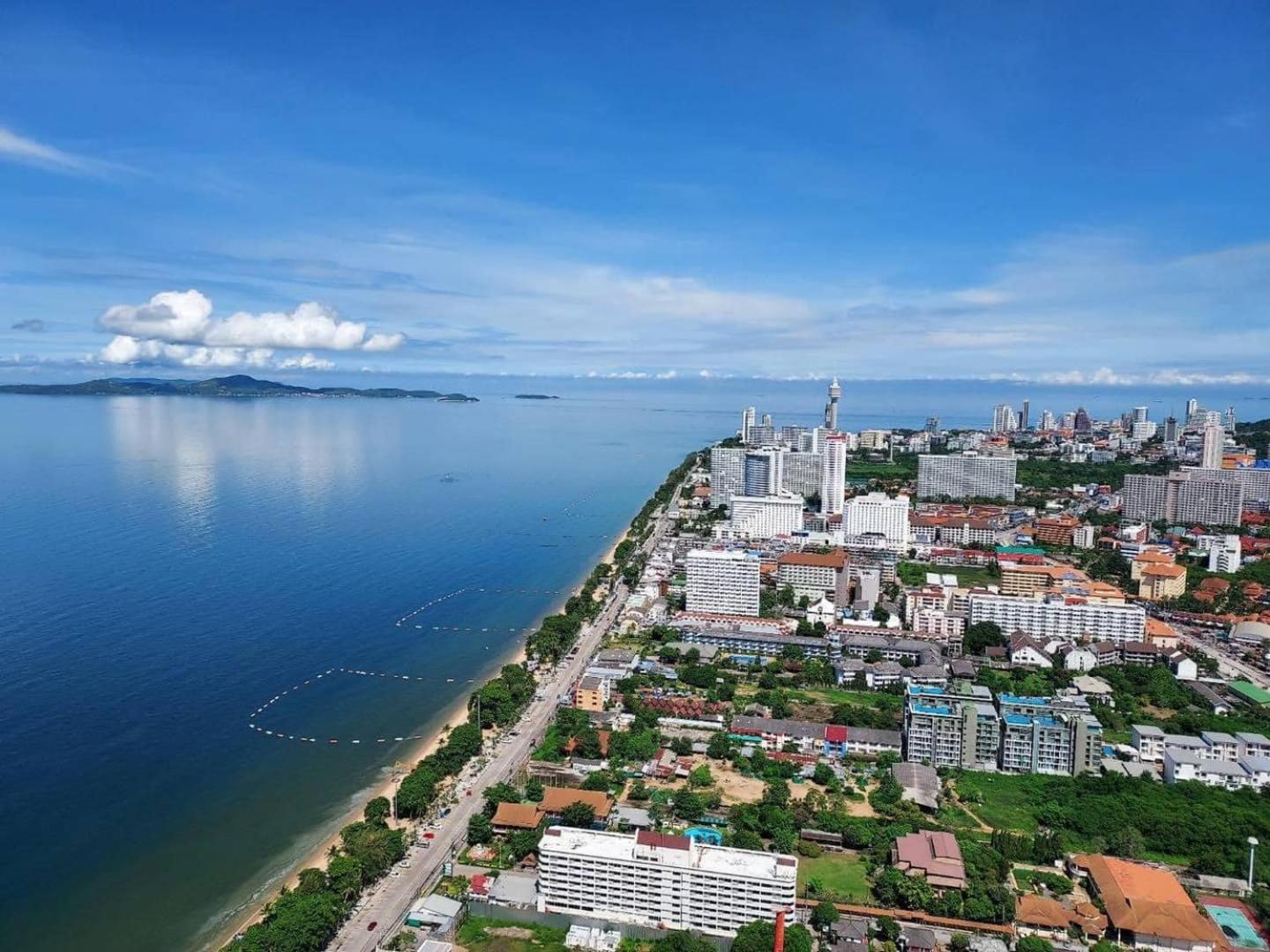 The Astra Sky River Apartment *