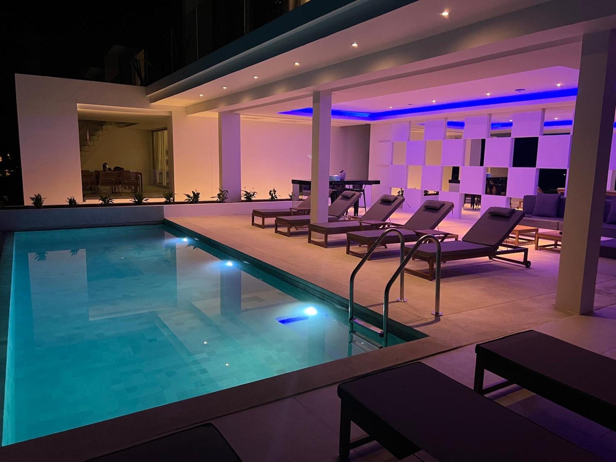 The * Koh Samui