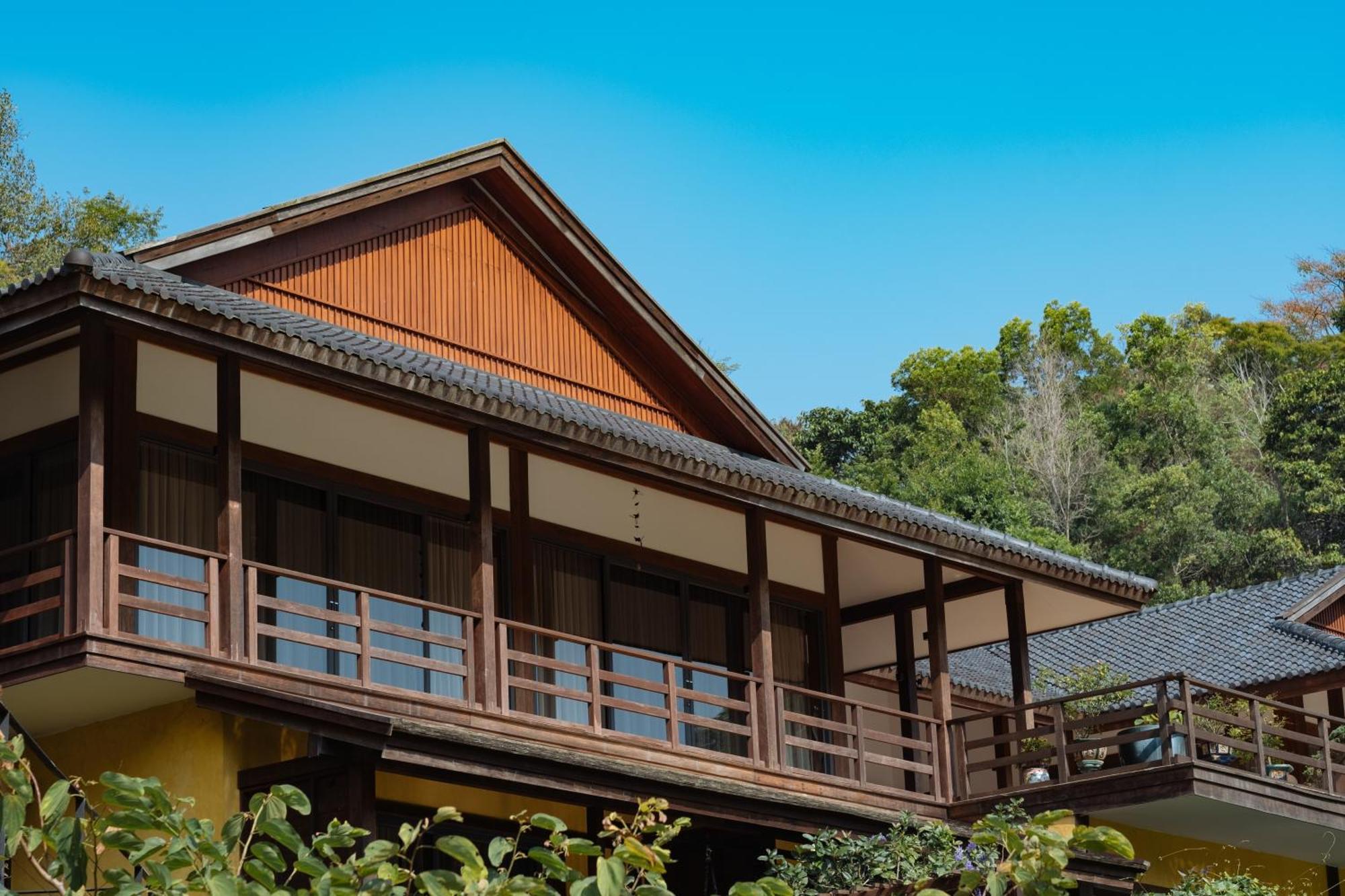 Onsen At Moncham Resort