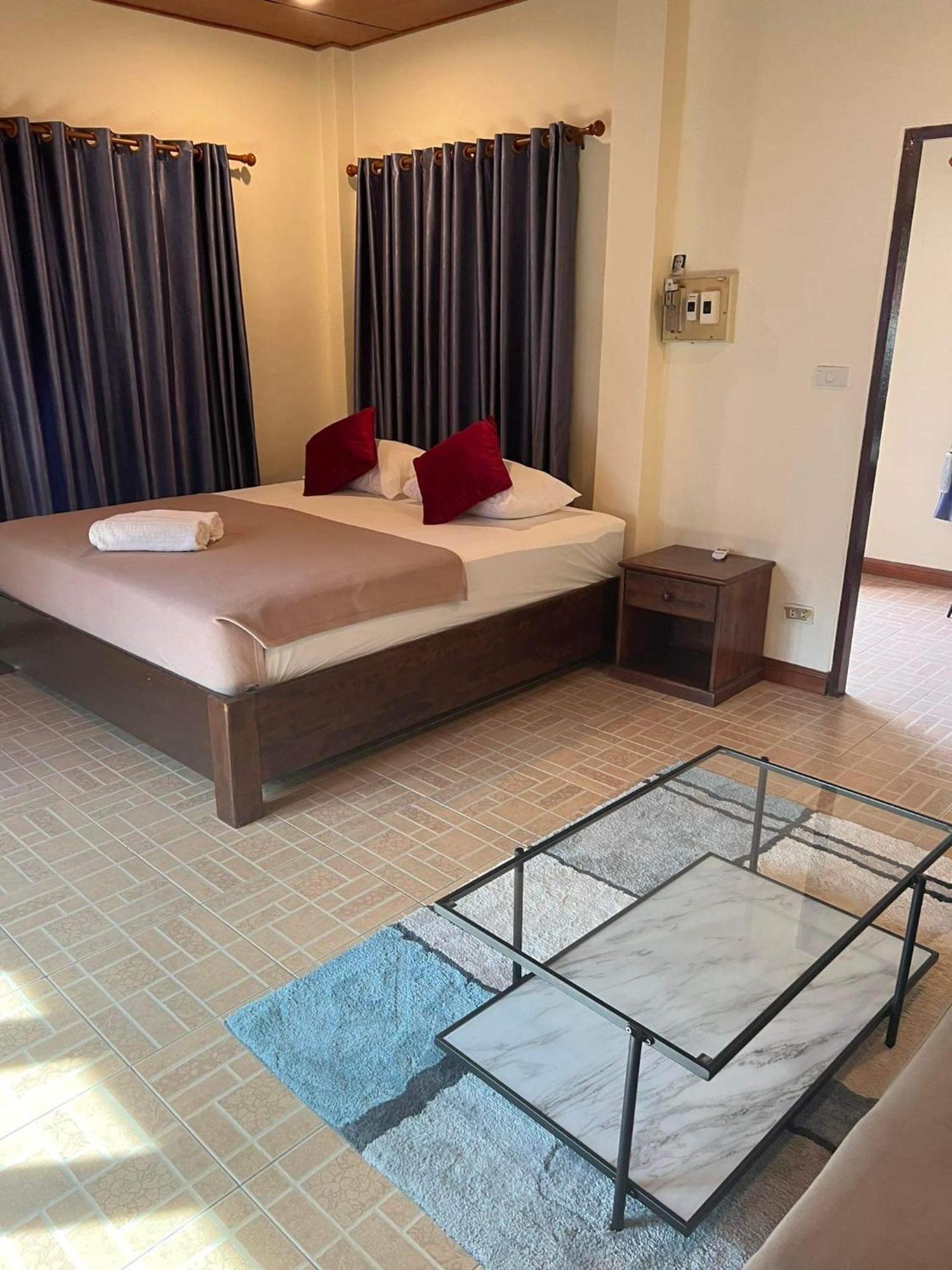 Resort Buddha Raksa *
