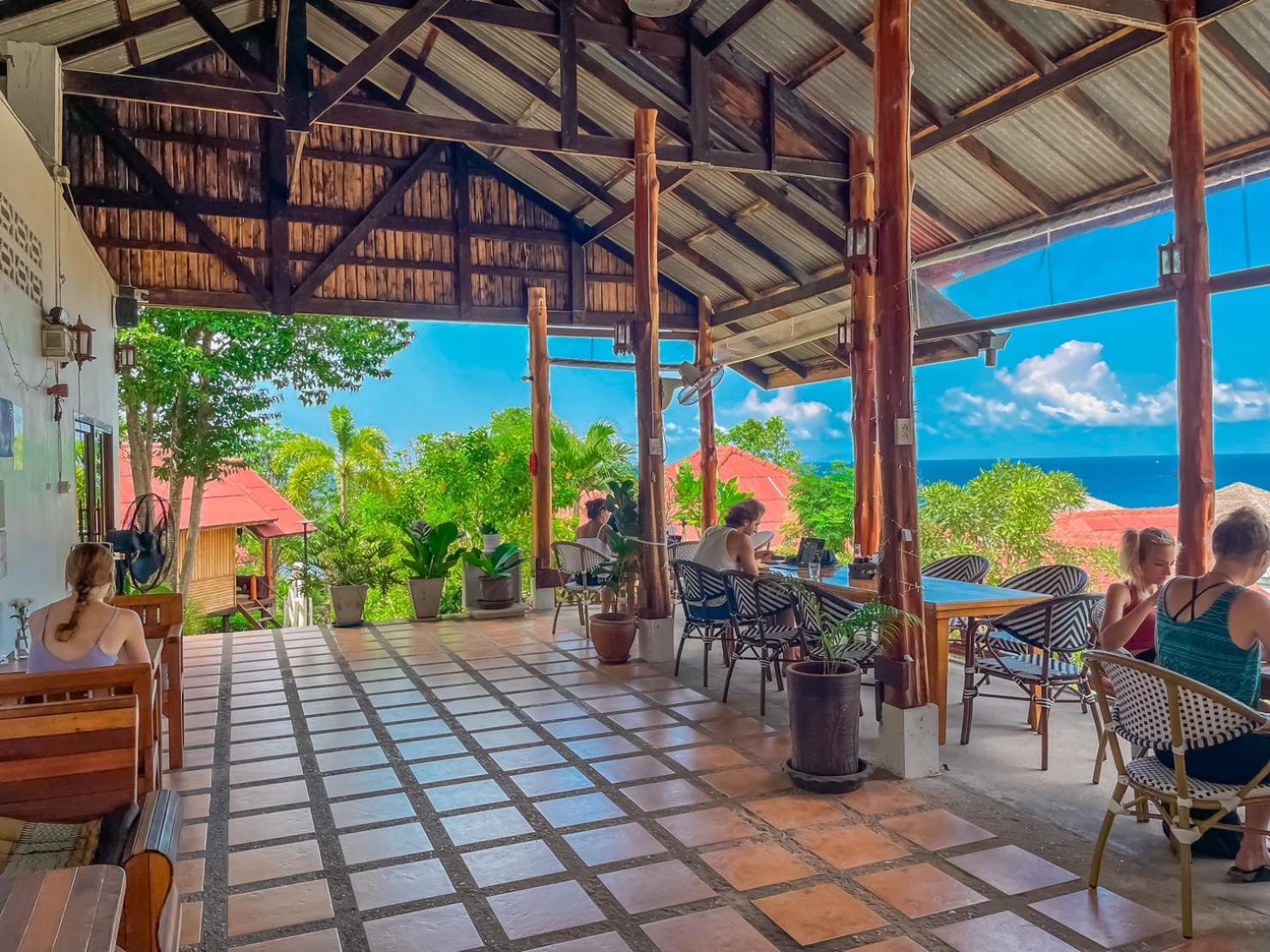 Bounty Resort 2*