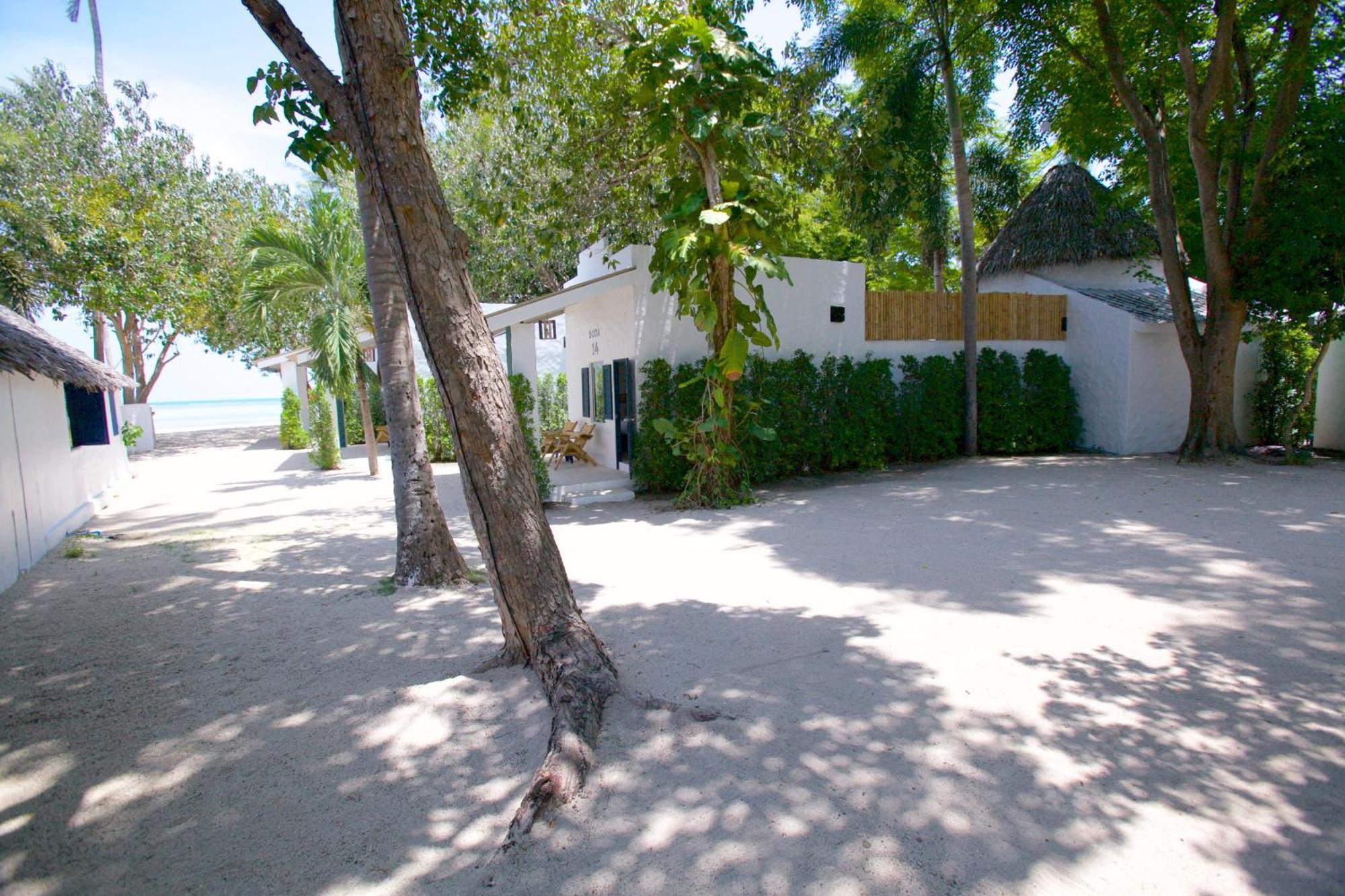 Lime N Soda Beachfront 3*