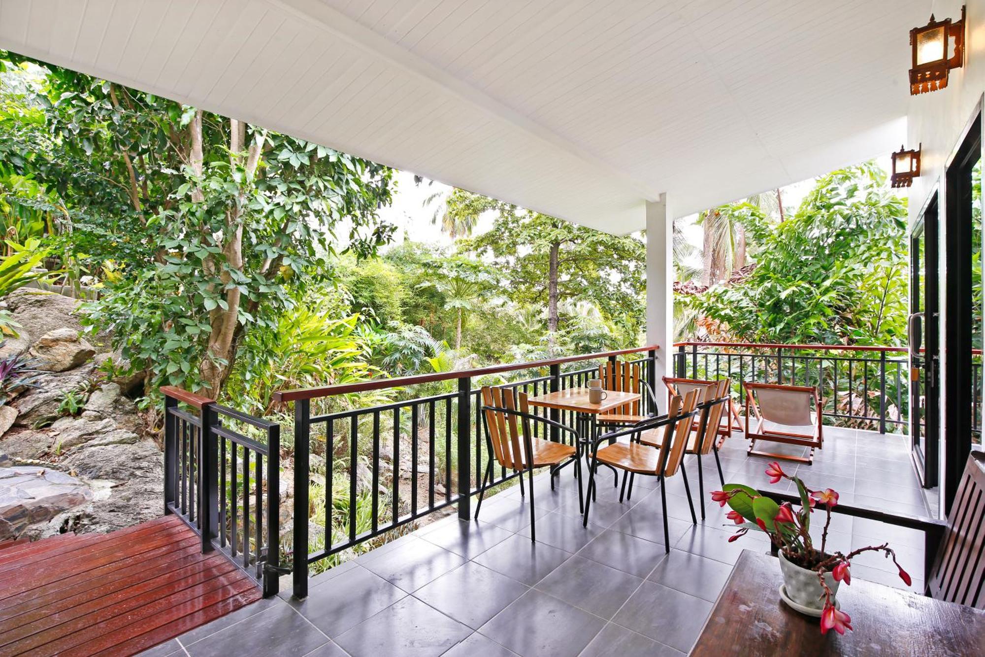 2 Bays Thong Nai Pan Yai