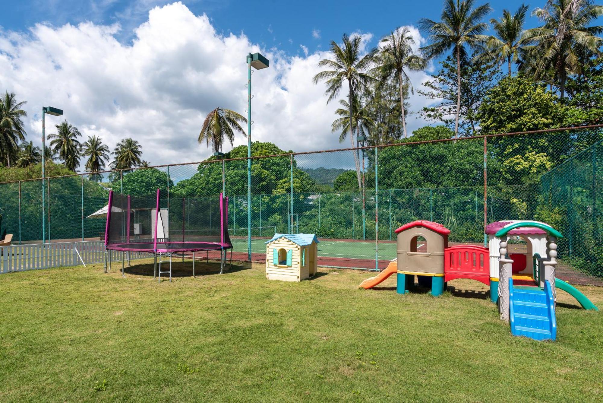 Beachfront Baan Rim Haad 3br