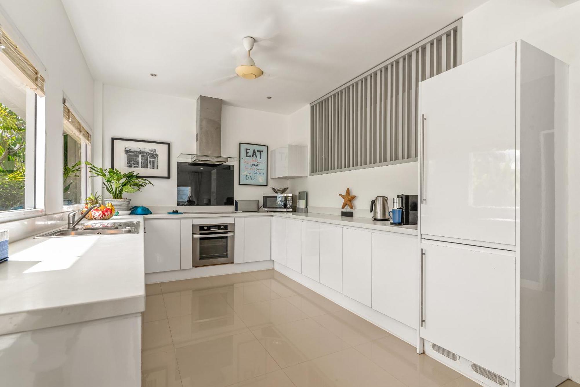 Beachfront Baan Rim Haad 3br Villa Lamai Beach (Koh Samui)