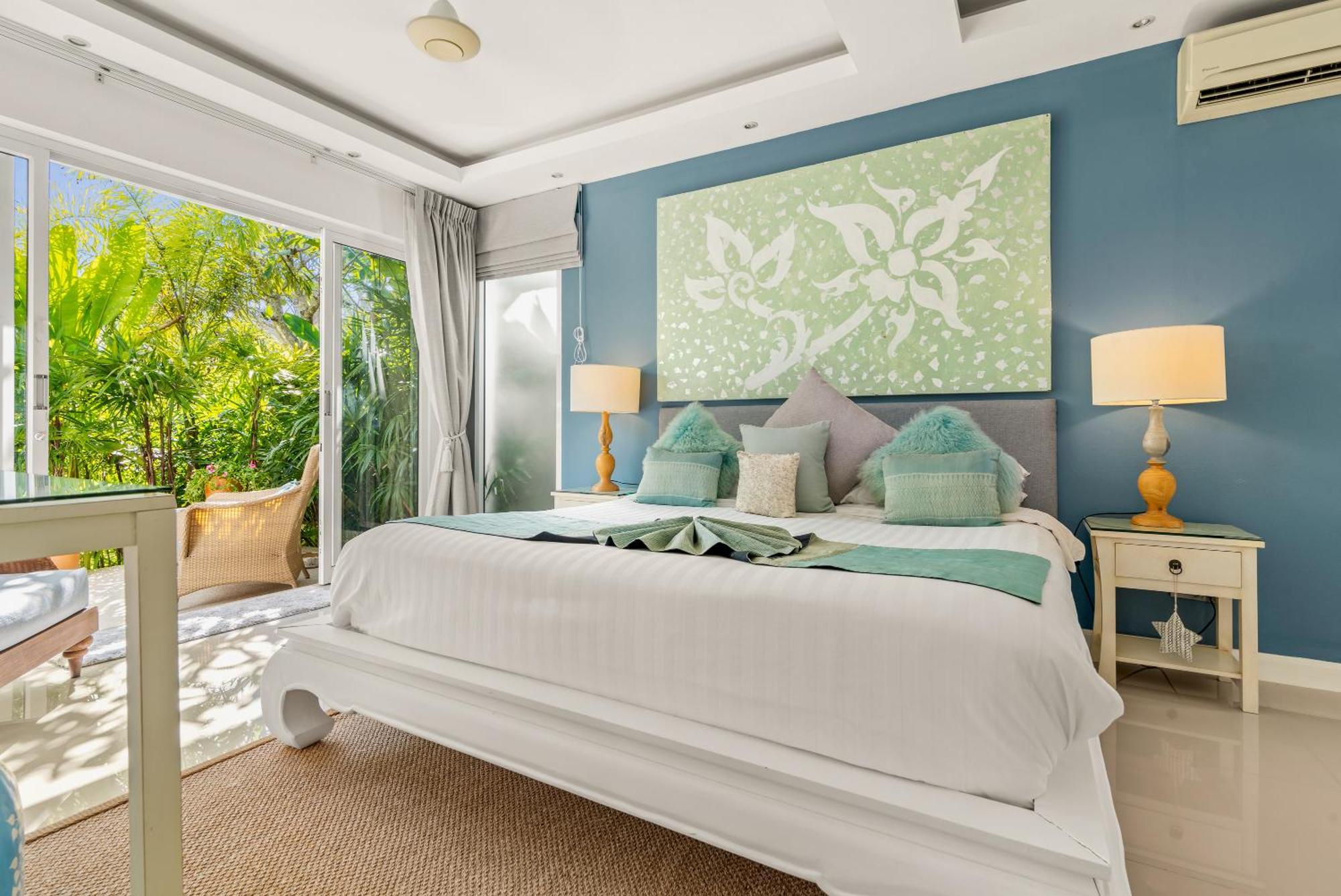 Beachfront Baan Rim Haad 3br