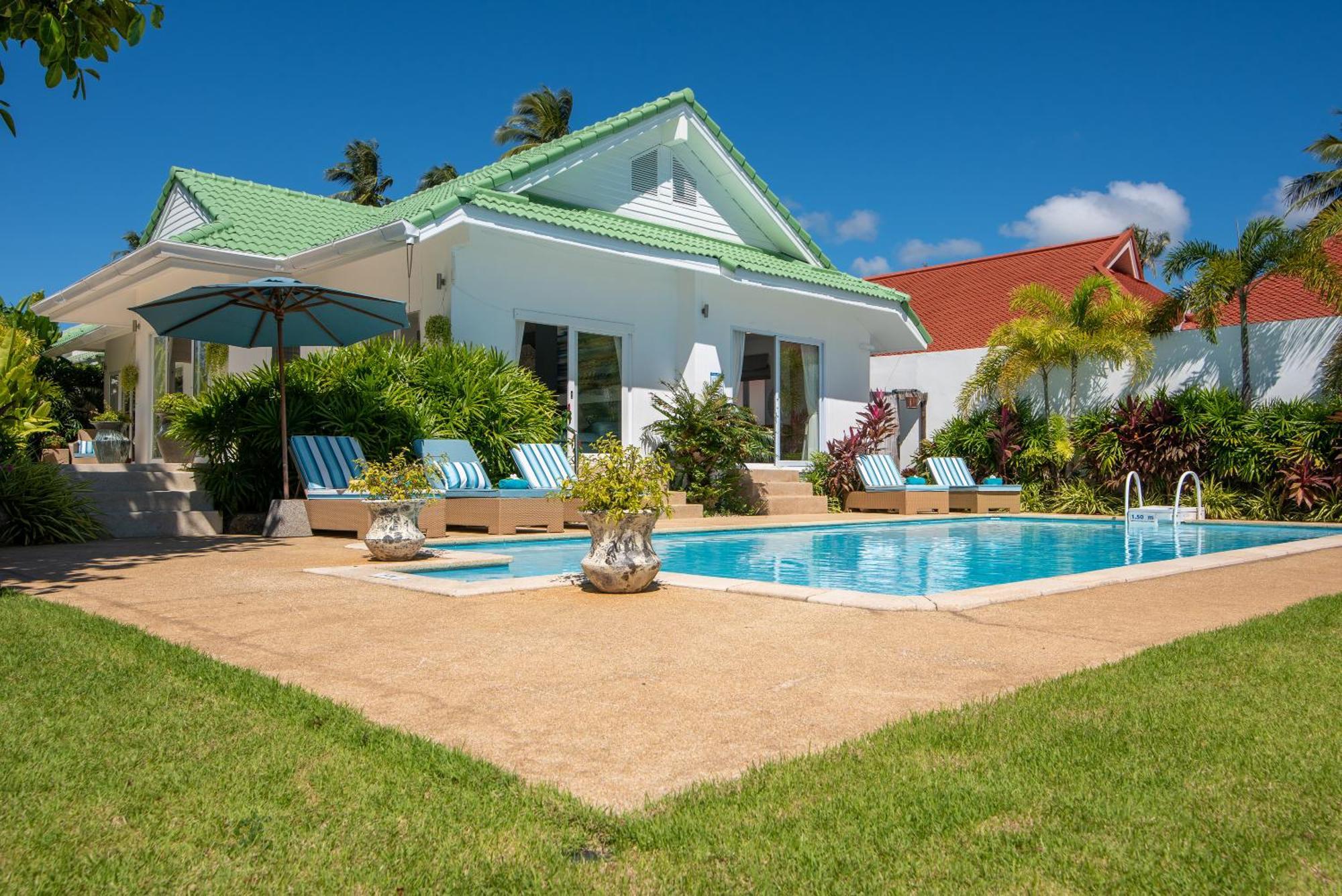 Beachfront Baan Rim Haad 3br *