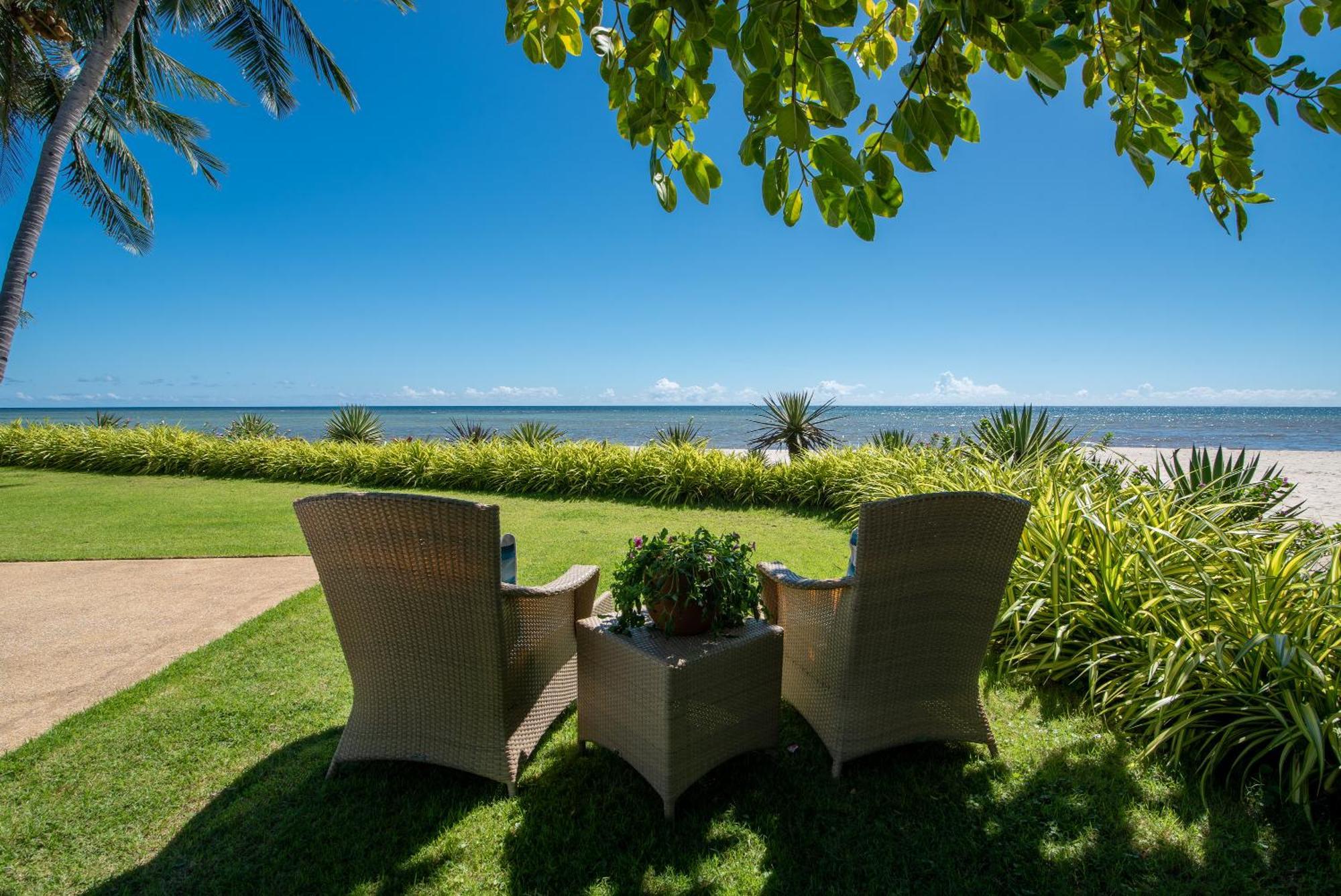 Villa Beachfront Baan Rim Haad 3br