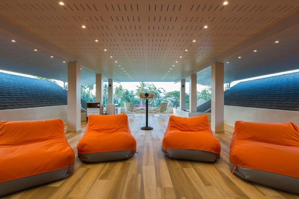5-bdr Luxury At A With Club And Concierge Service Villa