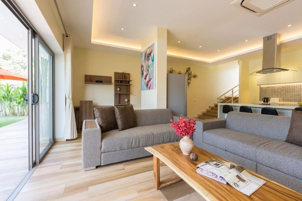 Villa 5-bdr Luxury At A With Club And Concierge Service