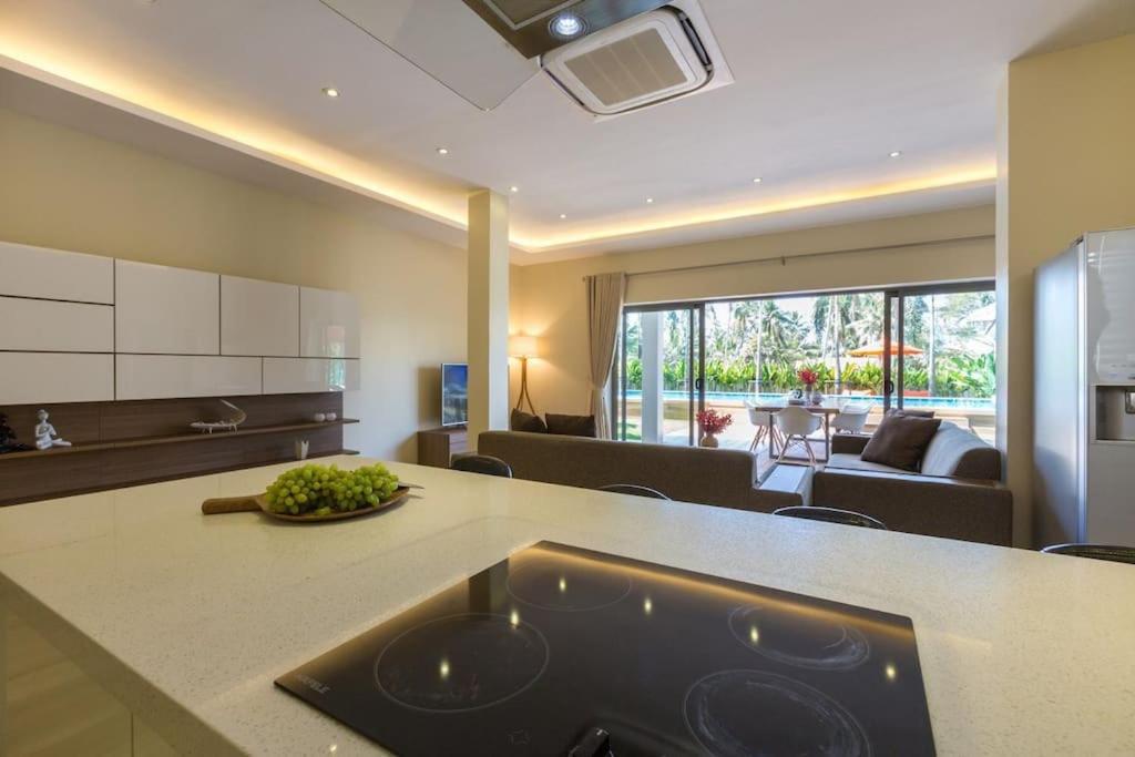 5-bdr Luxury At A With Club And Concierge Service
